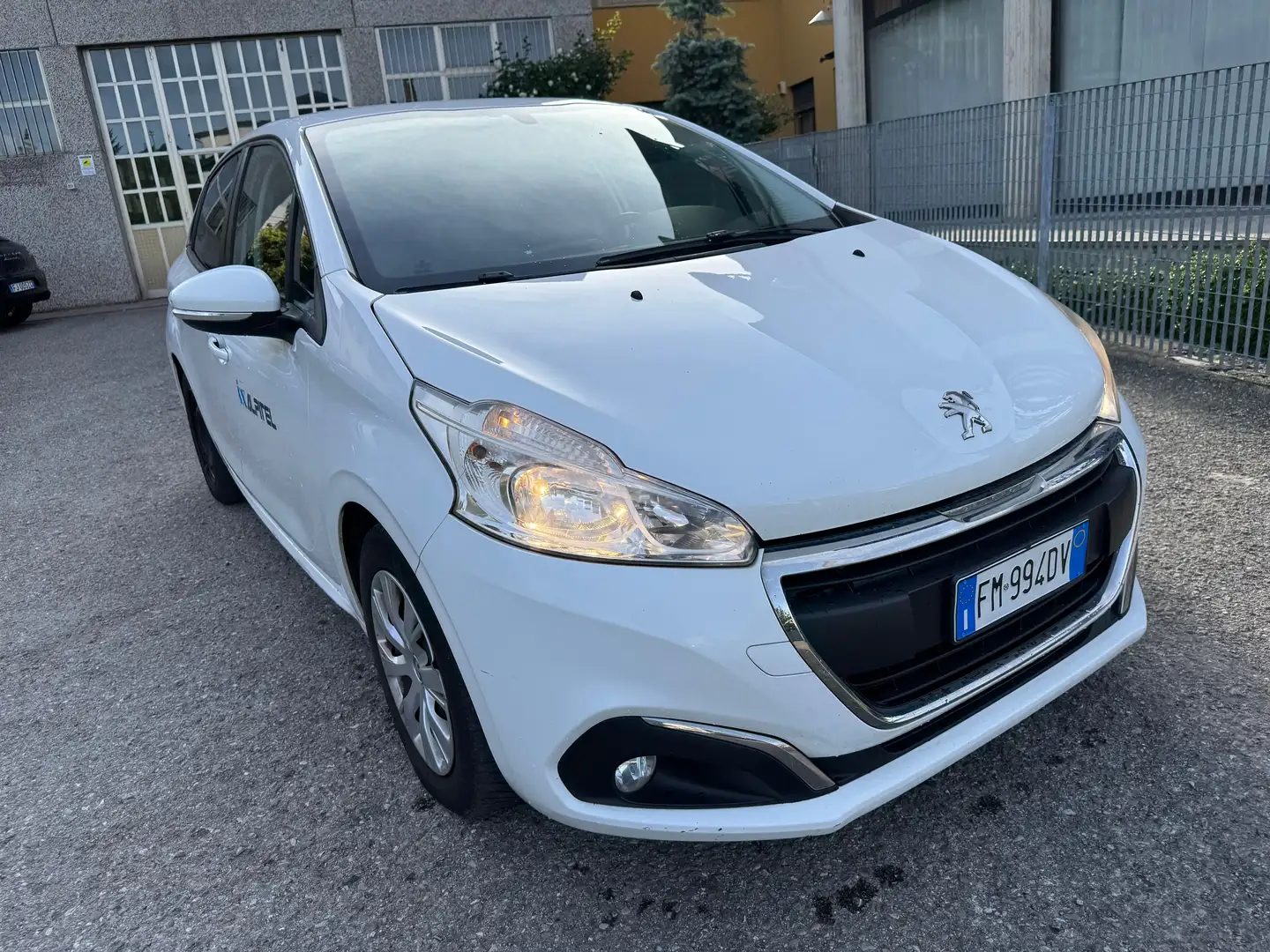 Peugeot 208 VAN - BLUEHDI 75 CV - OK NEOPATENTATI - N1 Bianco - 2