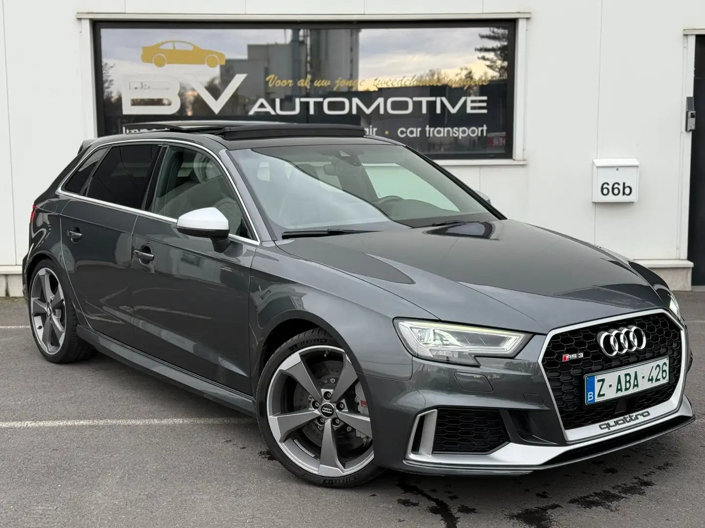 Audi RS3 DAZA- PANO - RS SEATS - Virtual - Keyless - MATRIX Gris - 1