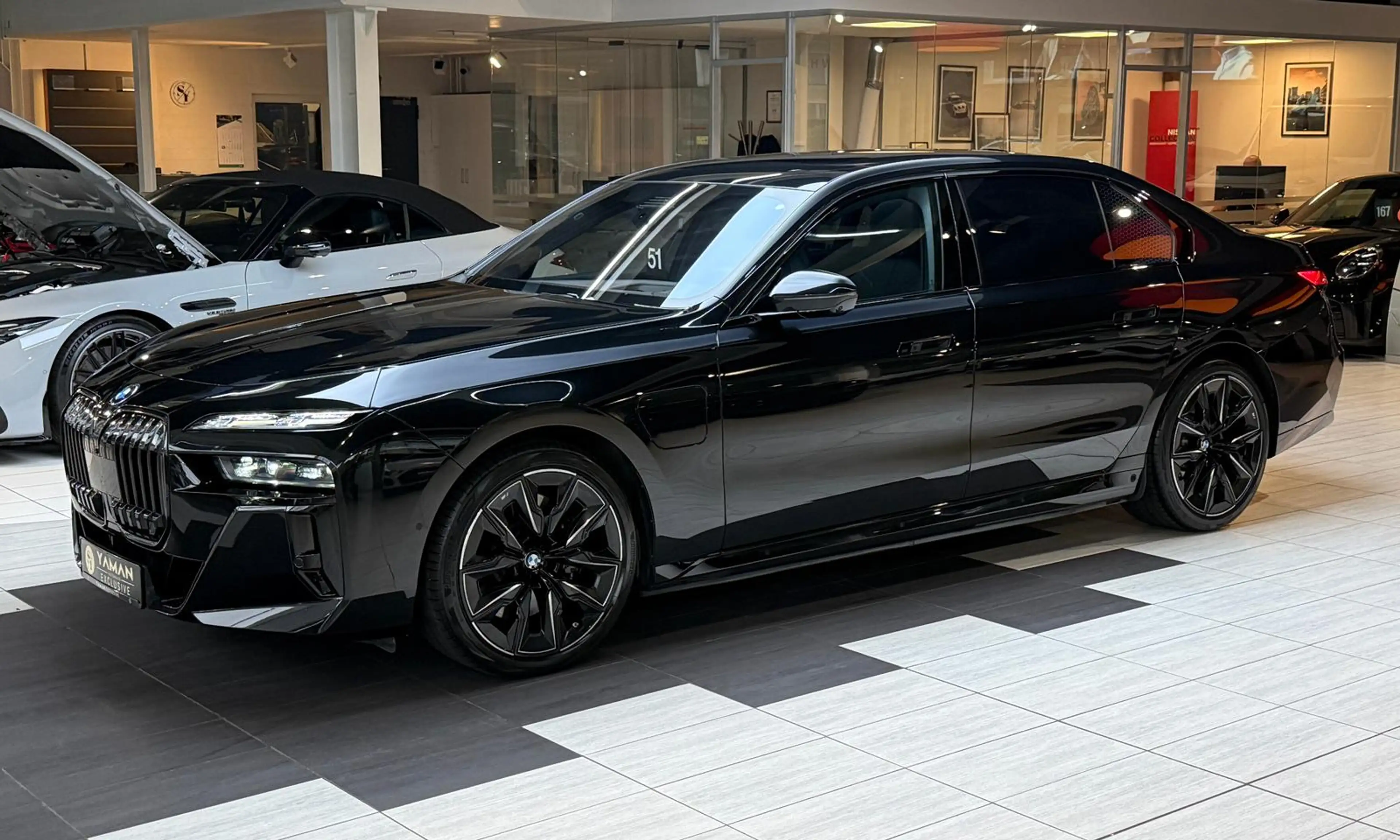 BMW 750 e xDr M Sport Pano-SKY*Aut-Türen*B&W* — photo 2