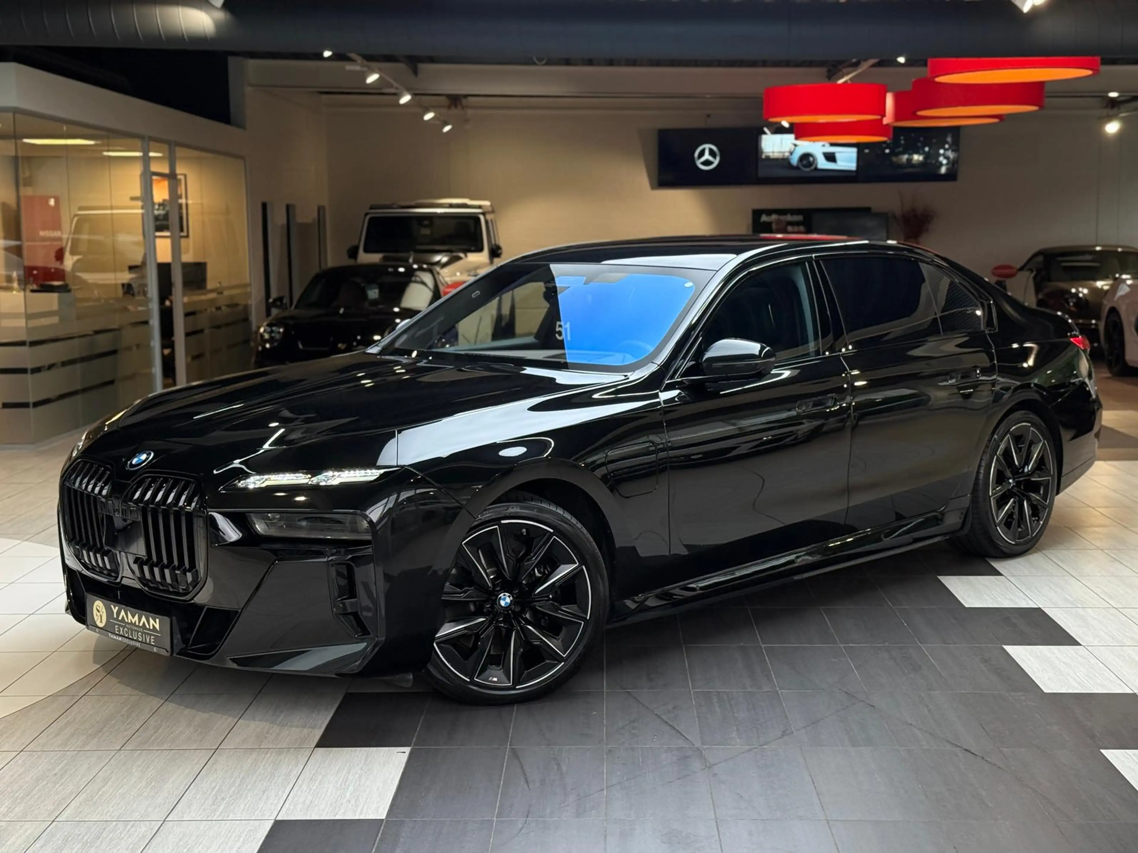 BMW 750 e xDr M Sport Pano-SKY*Aut-Türen*B&W*