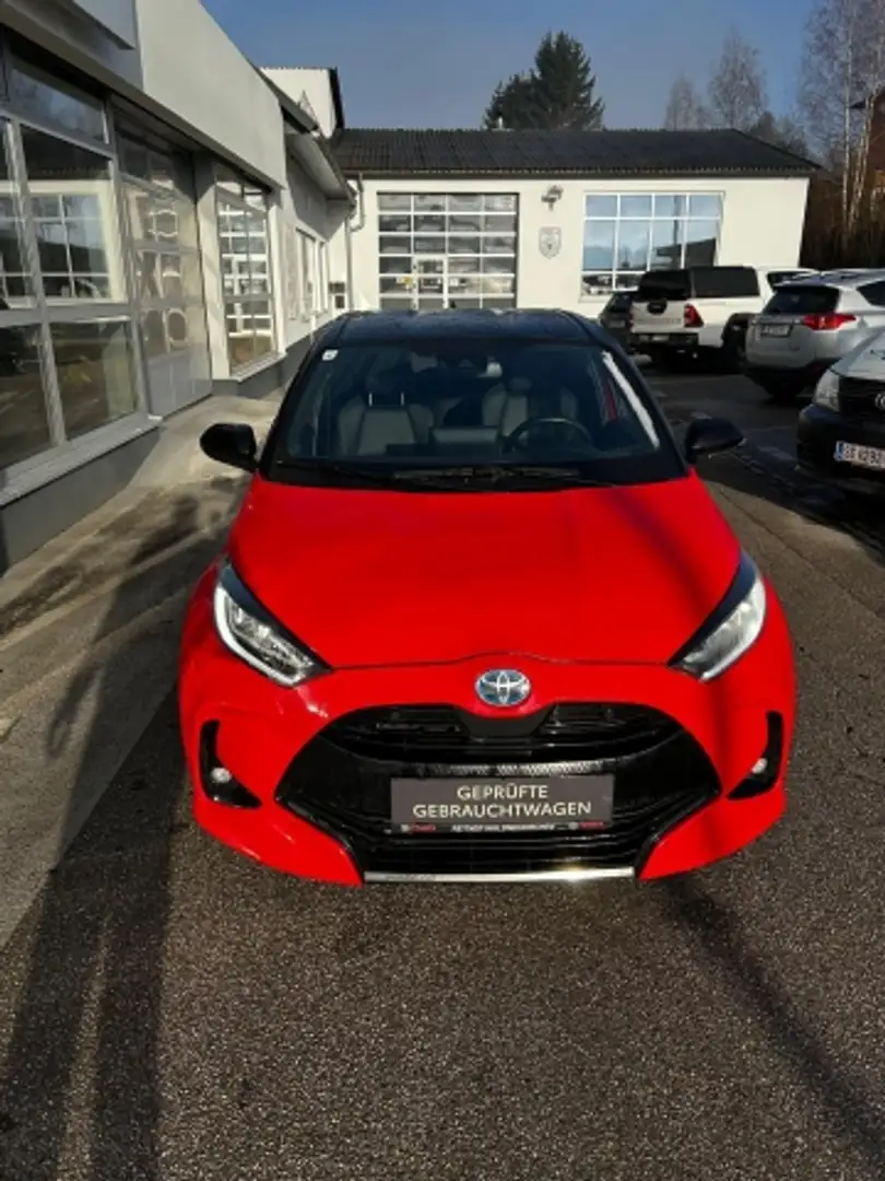 Toyota Yaris Yaris - 1,5 l Hybrid Rot - 1