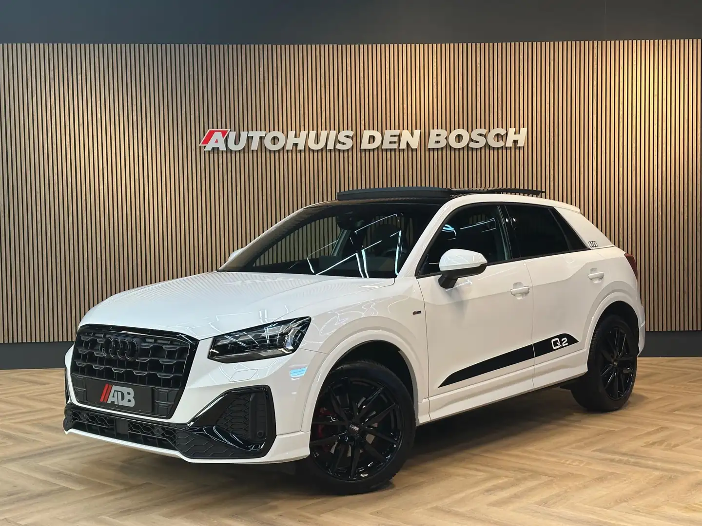 Audi Q2 35 TFSI Edition one S Line - Pano - Trekhaak Wit - 1
