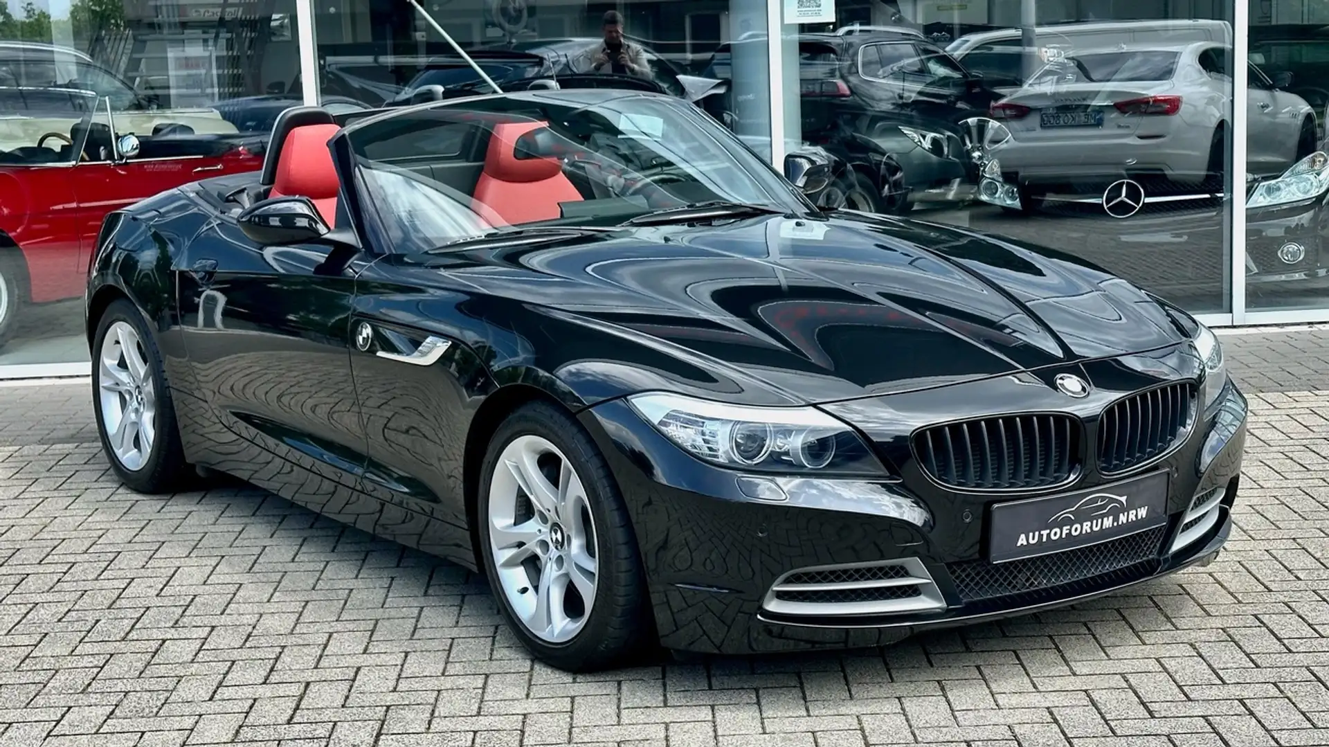 BMW Z4 sDrive 35i Roadster - aus 1. Hand - 68.574 km Schwarz - 1