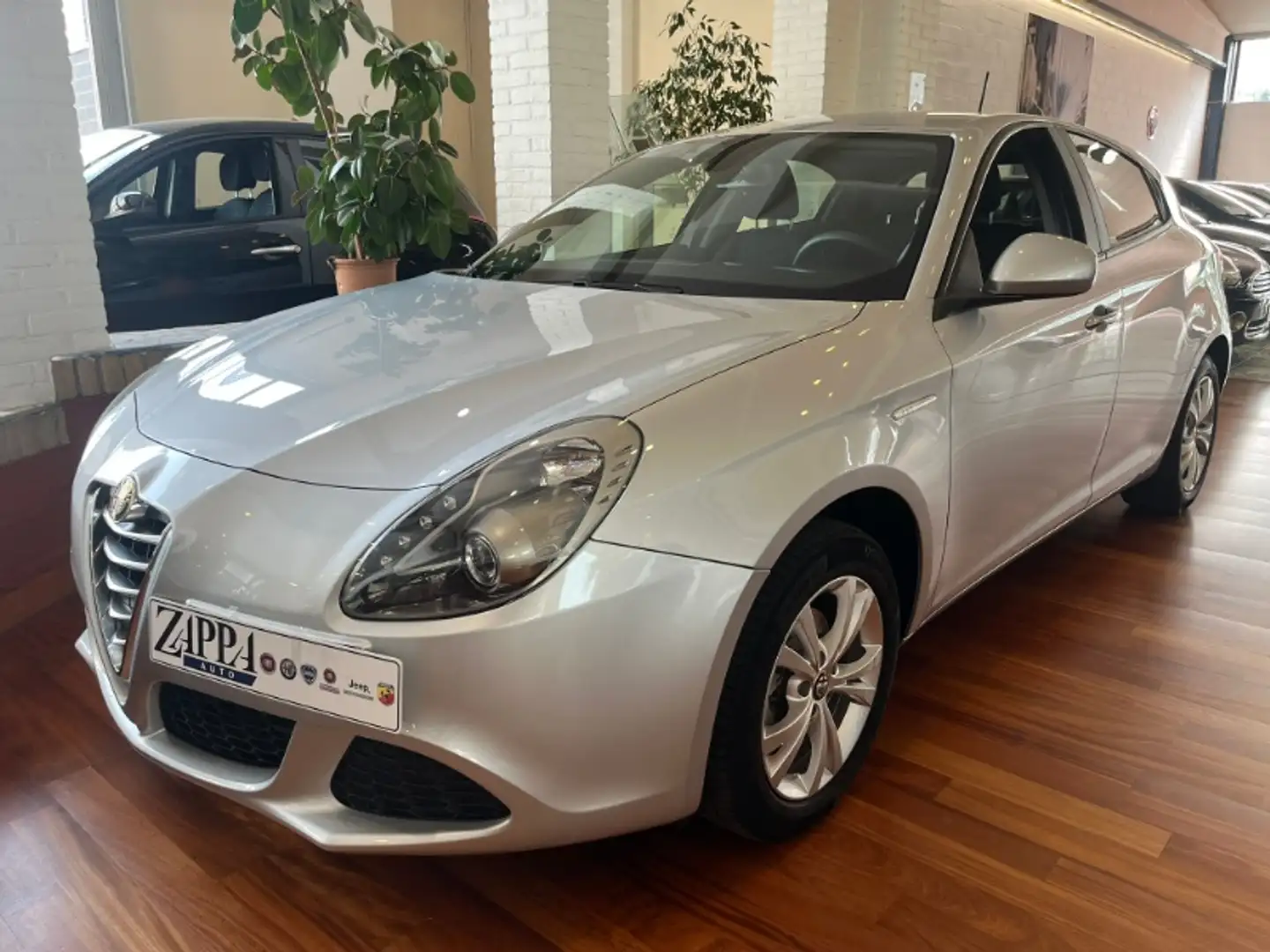 Alfa Romeo Giulietta 1.4 TB Progression Argento - 1