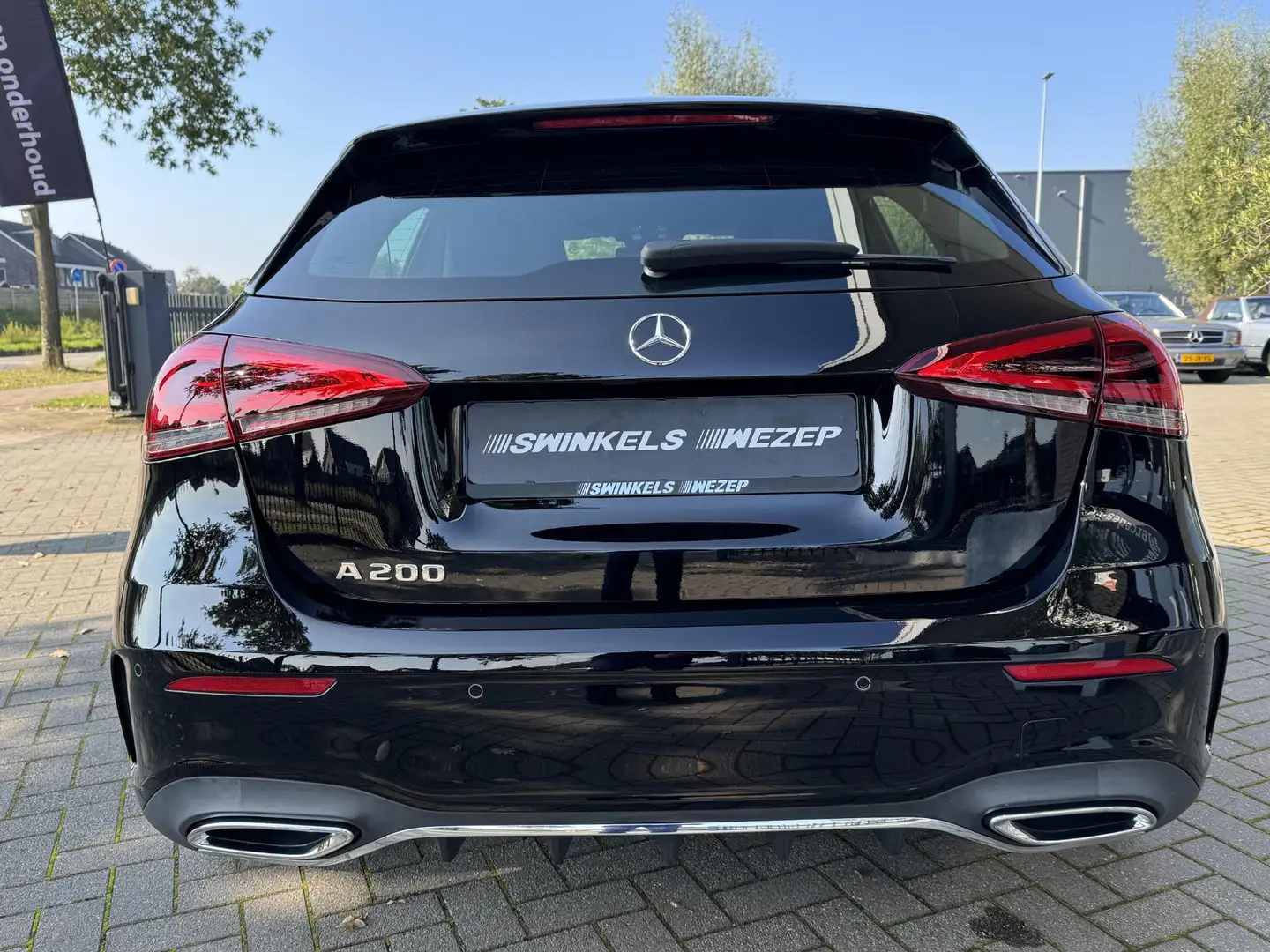 Mercedes-Benz A 200 Avantgarde AMG line AMG styling, Sfeerverlichting, Schwarz - 2