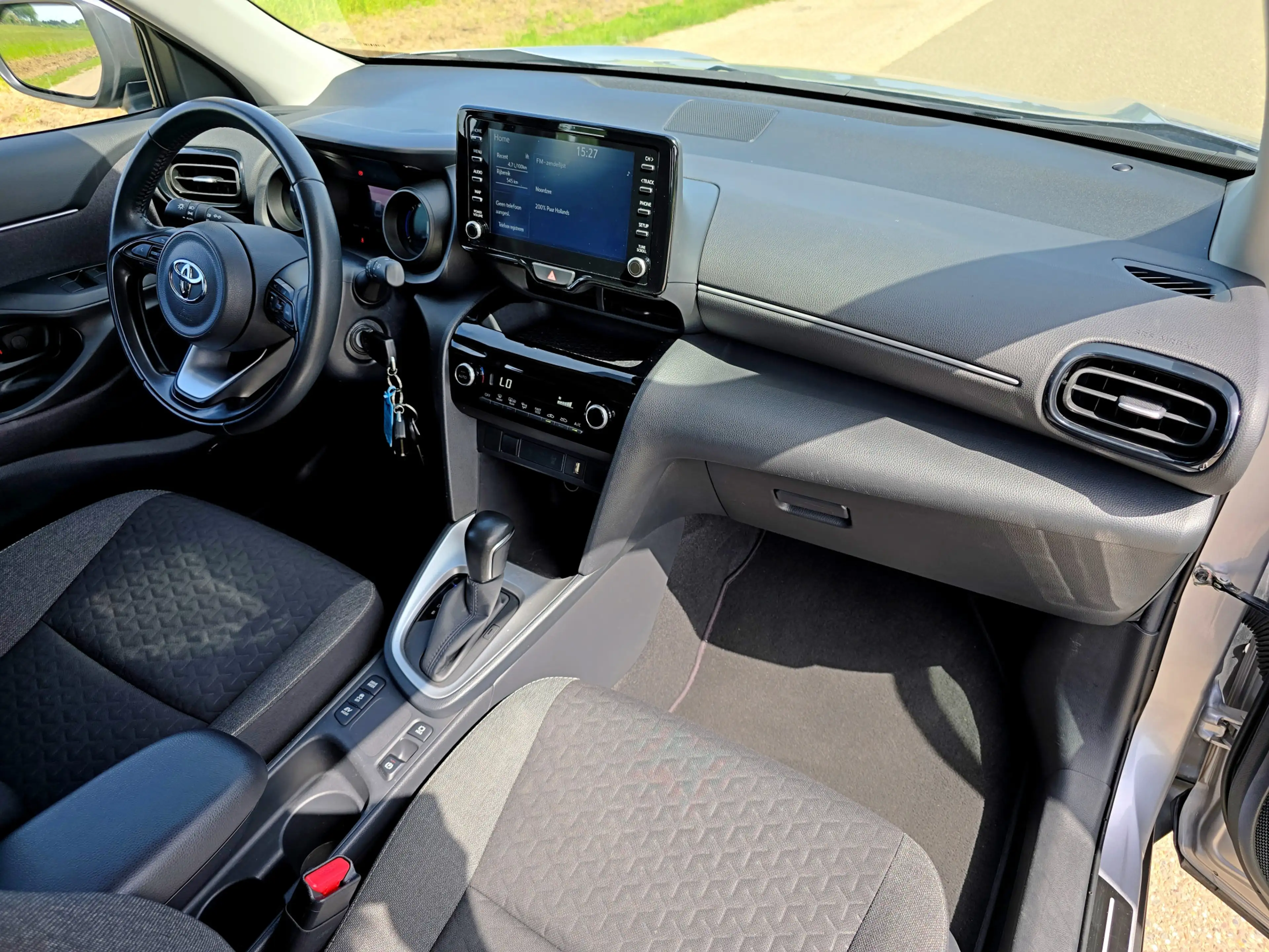 Toyota Yaris Cross 1.5 Hybrid Active - 115 Pk - ParkeerCamera - Apple — photo 13
