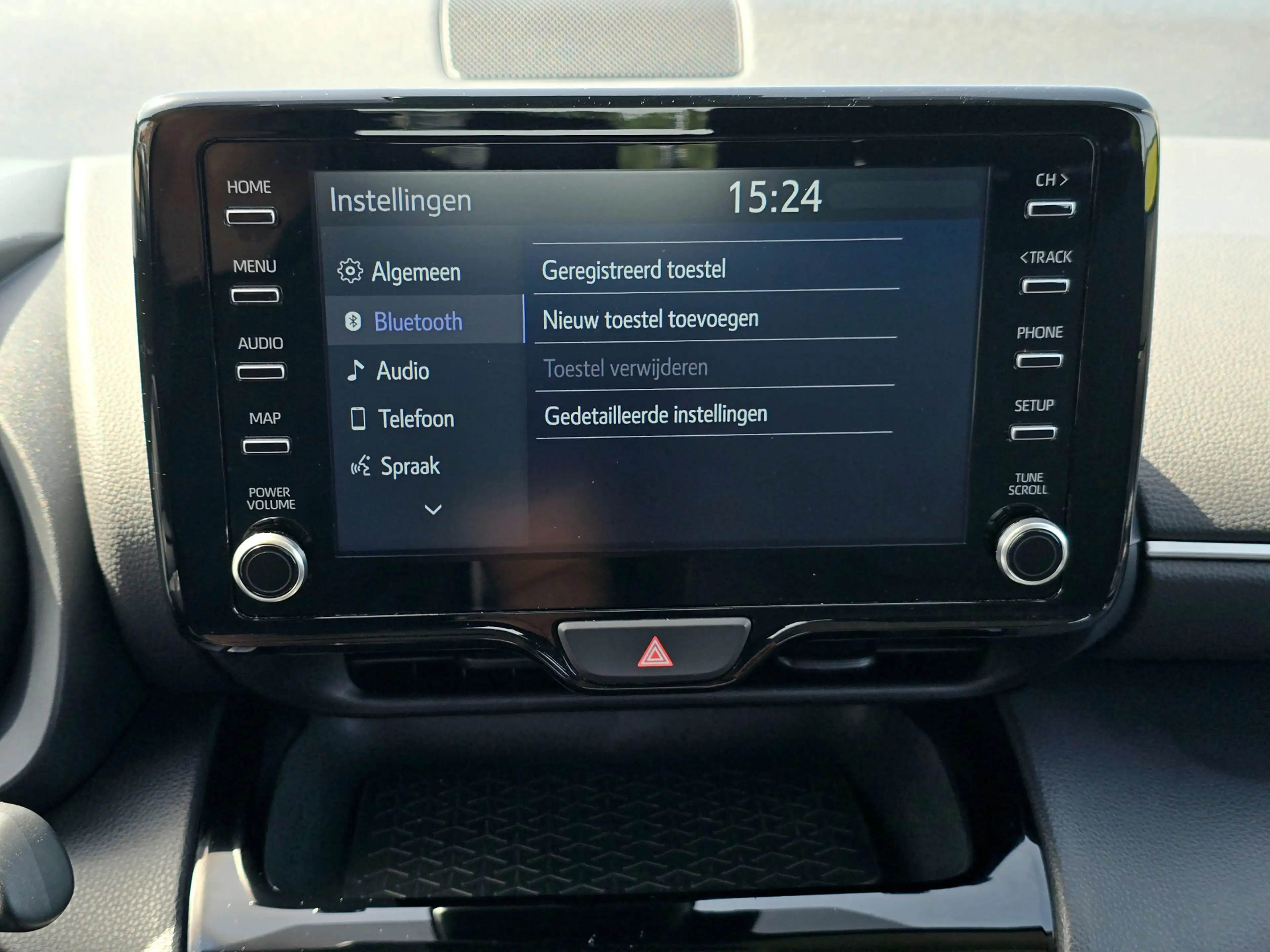 Toyota Yaris Cross 1.5 Hybrid Active - 115 Pk - ParkeerCamera - Apple — photo 38