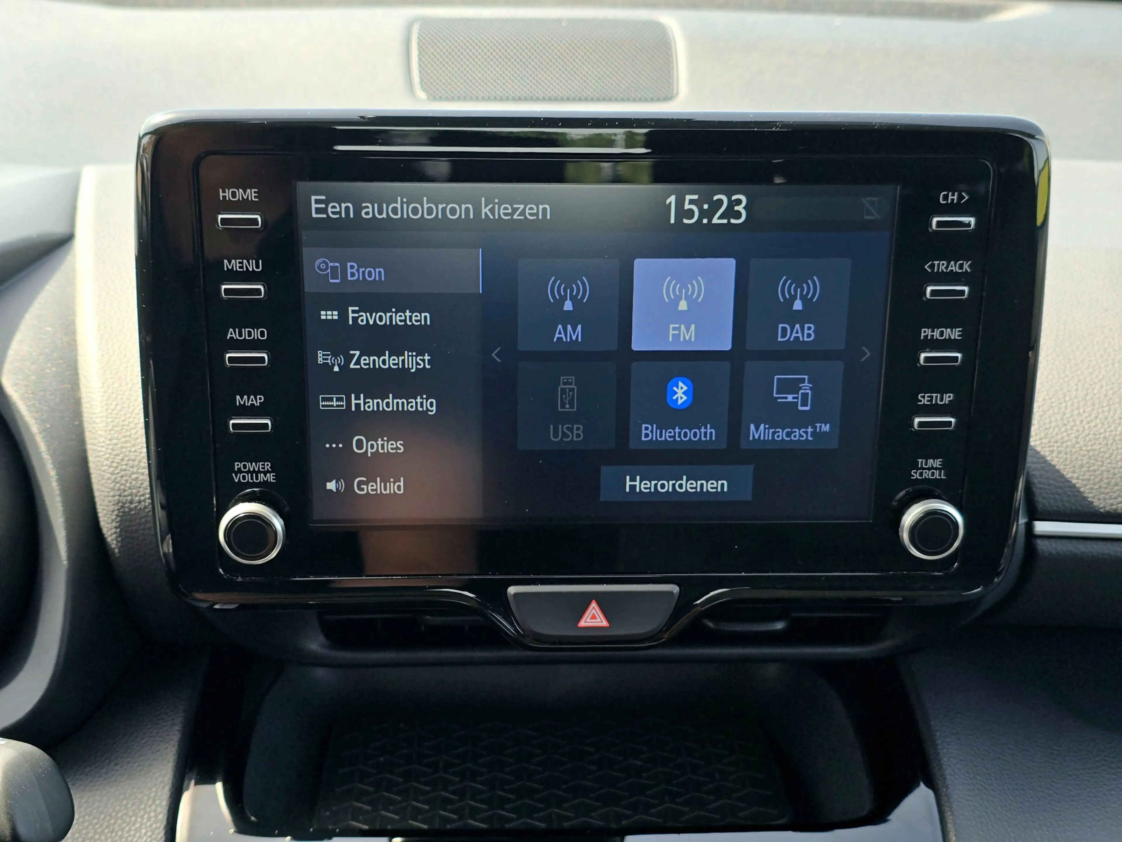 Toyota Yaris Cross 1.5 Hybrid Active - 115 Pk - ParkeerCamera - Apple — photo 36