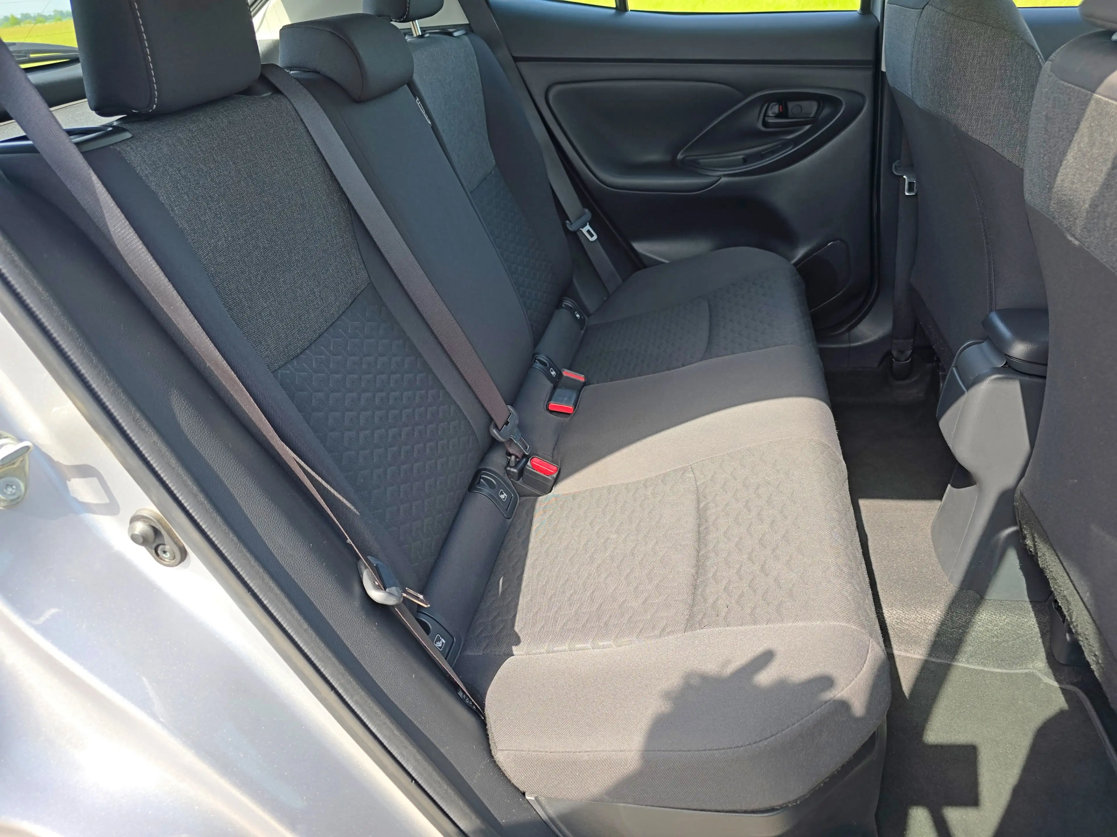 Toyota Yaris Cross 1.5 Hybrid Active - 115 Pk - ParkeerCamera - Apple — photo 33