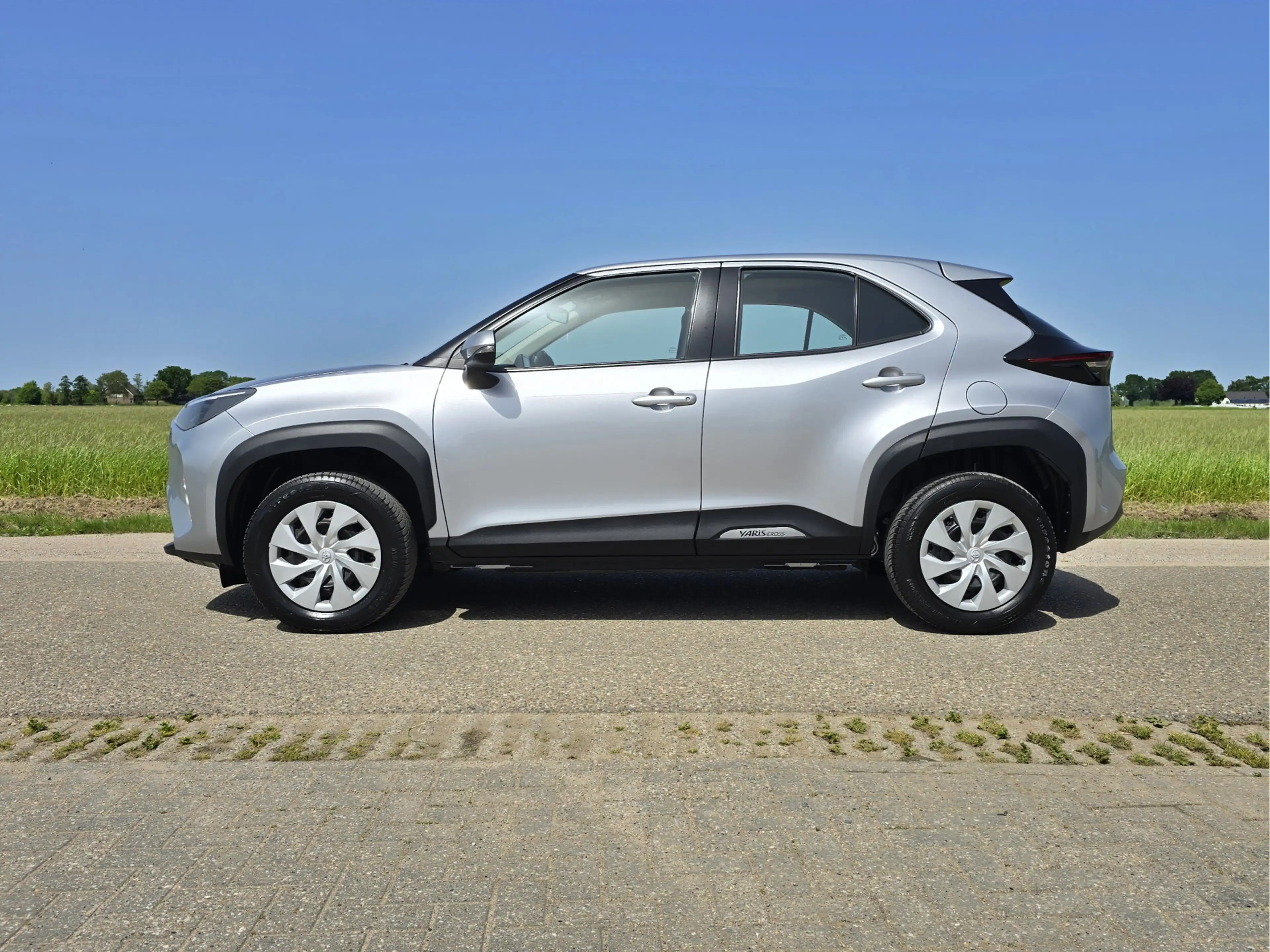Toyota Yaris Cross 1.5 Hybrid Active - 115 Pk - ParkeerCamera - Apple — photo 2