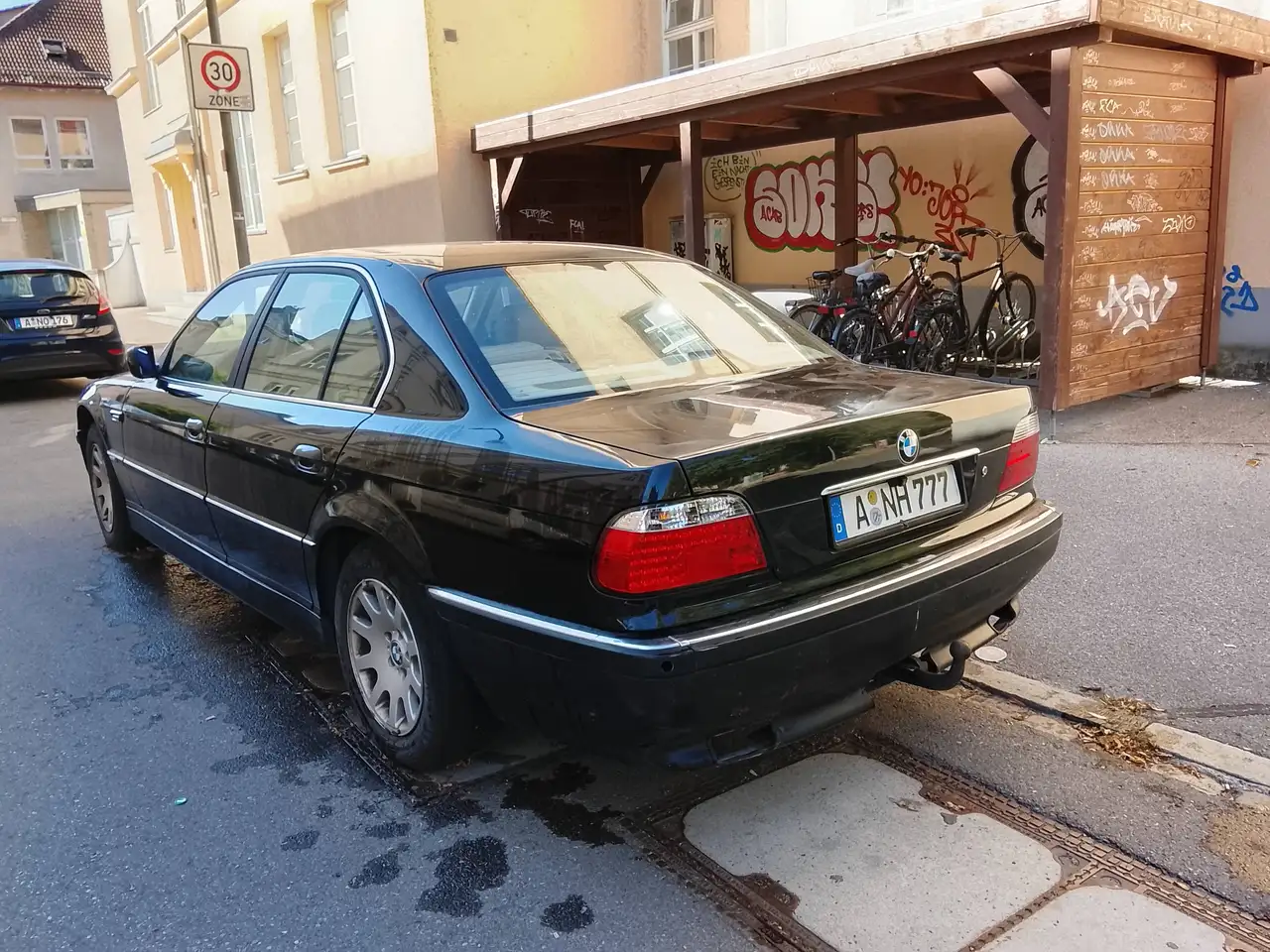 BMW 728iL, foto 4
