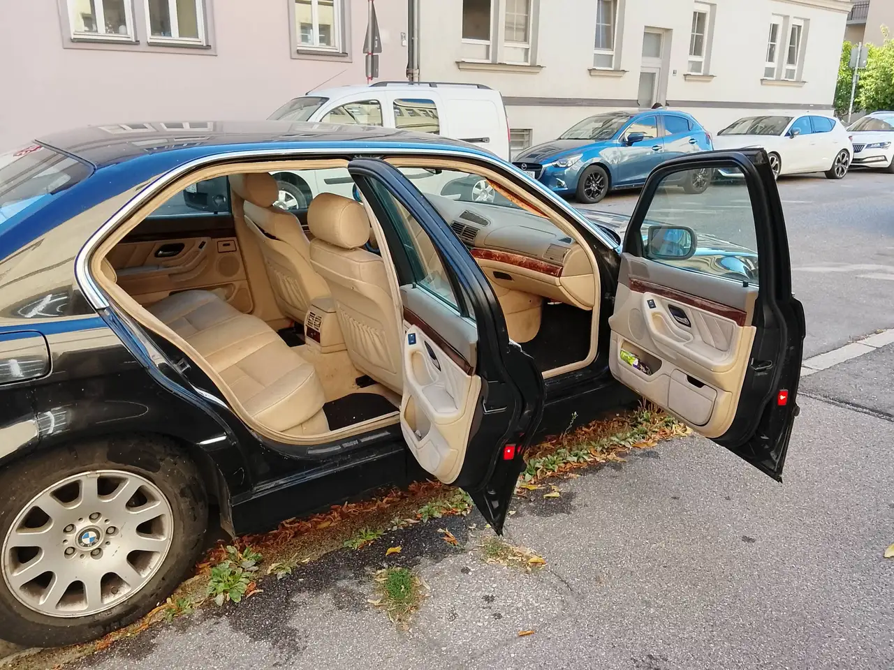BMW 728iL, foto 6