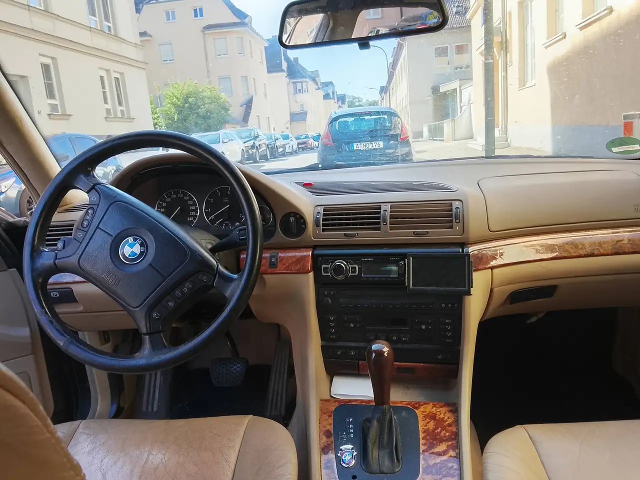 BMW 728iL, foto 9