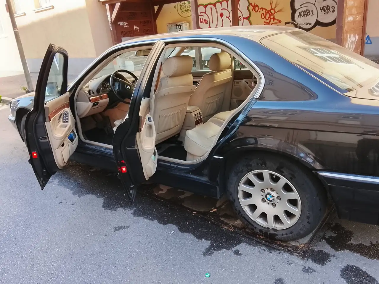 BMW 728iL, foto 7