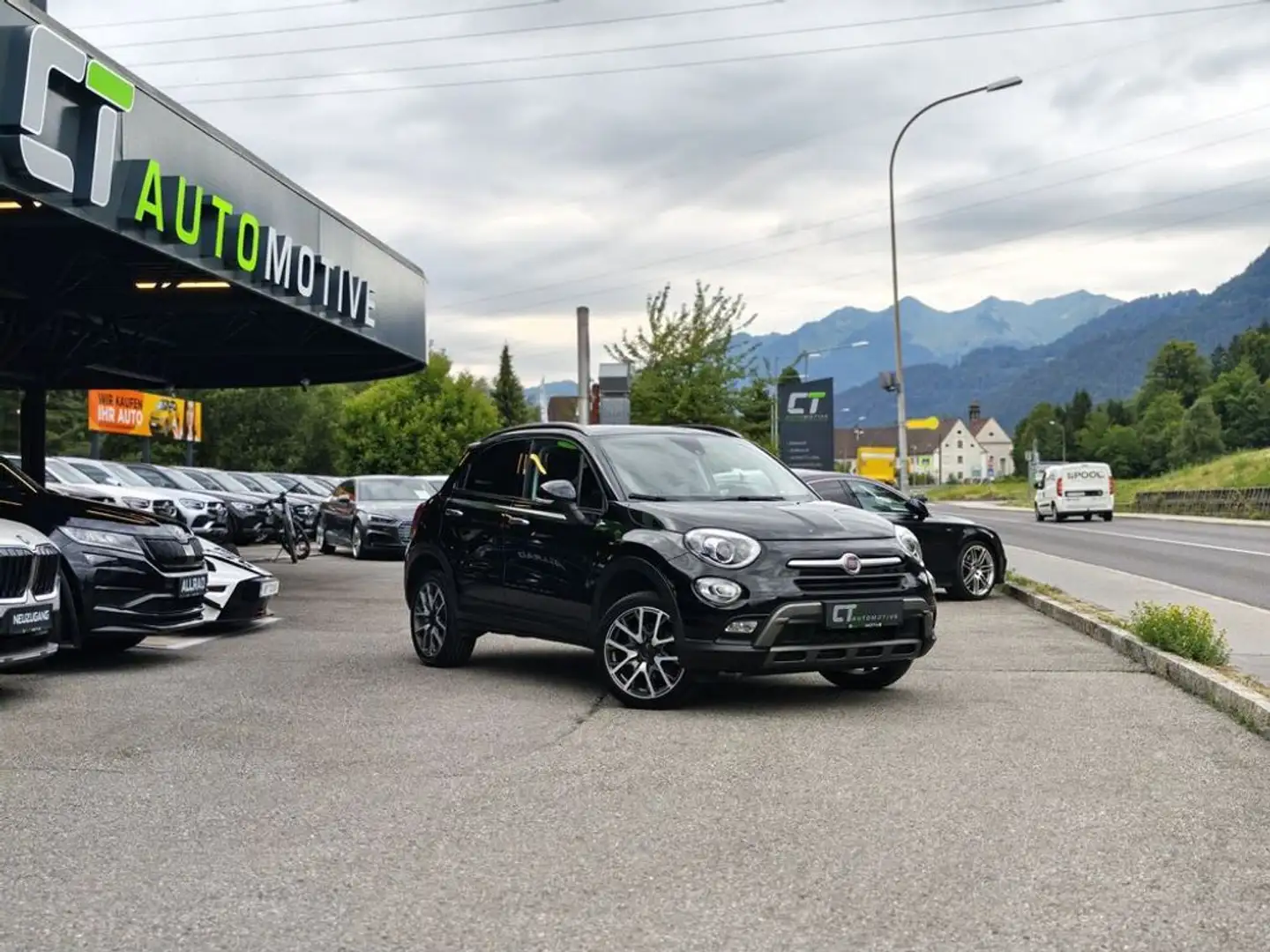 Fiat 500X 2,0 Multi-Jet II 140 Cross Look Schwarz - 1
