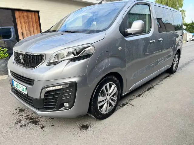 Peugeot e-Traveller 6 persoons luxe bus full options € 25.000 btw inclusief