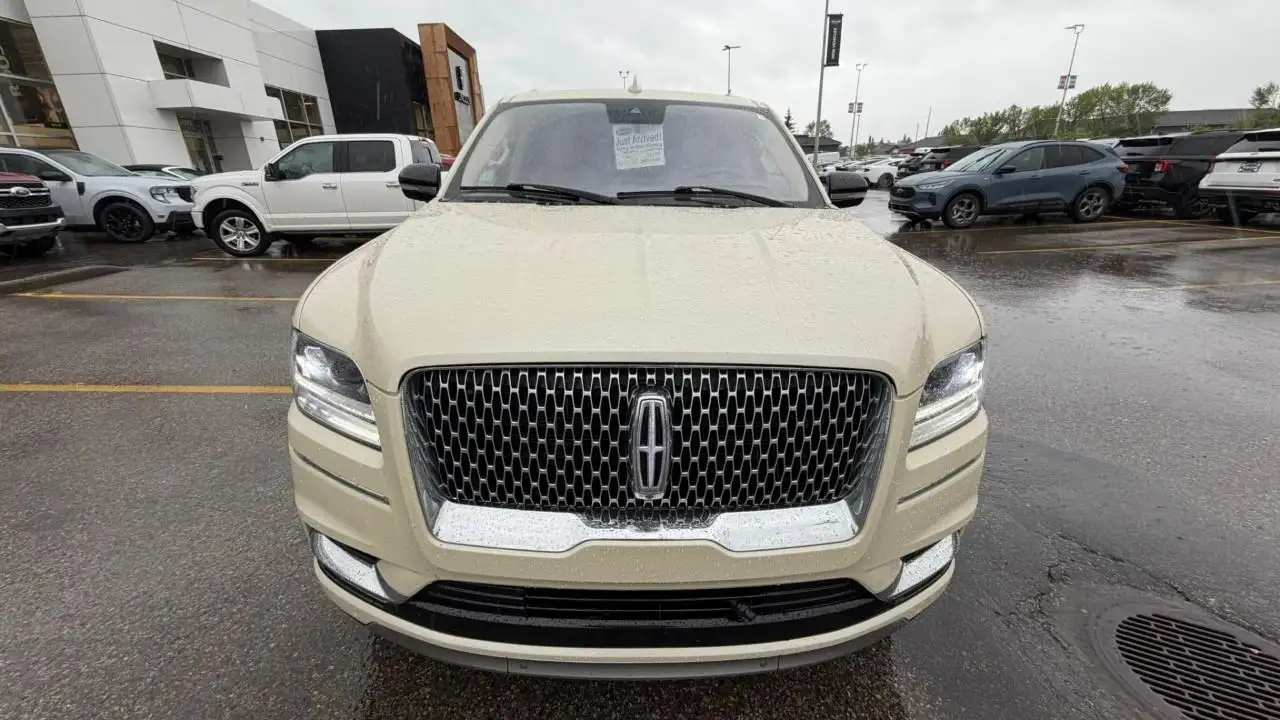 Lincoln Navigator photo Lincoln Navigator