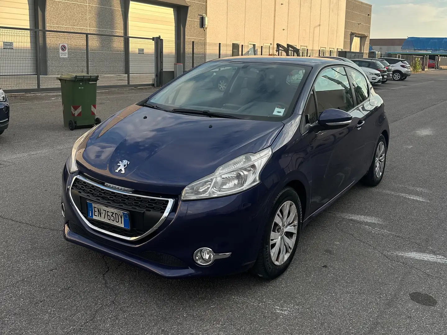 Peugeot 208 208 3p 1.2 vti 12v Allure Azul - 1