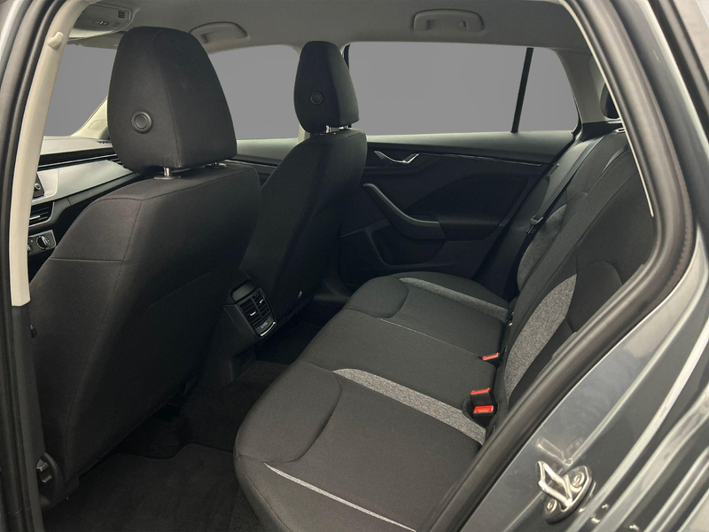 Skoda Scala Essence 1.0 TSI 95pk Cruise control, Airco, Parkee — photo 12