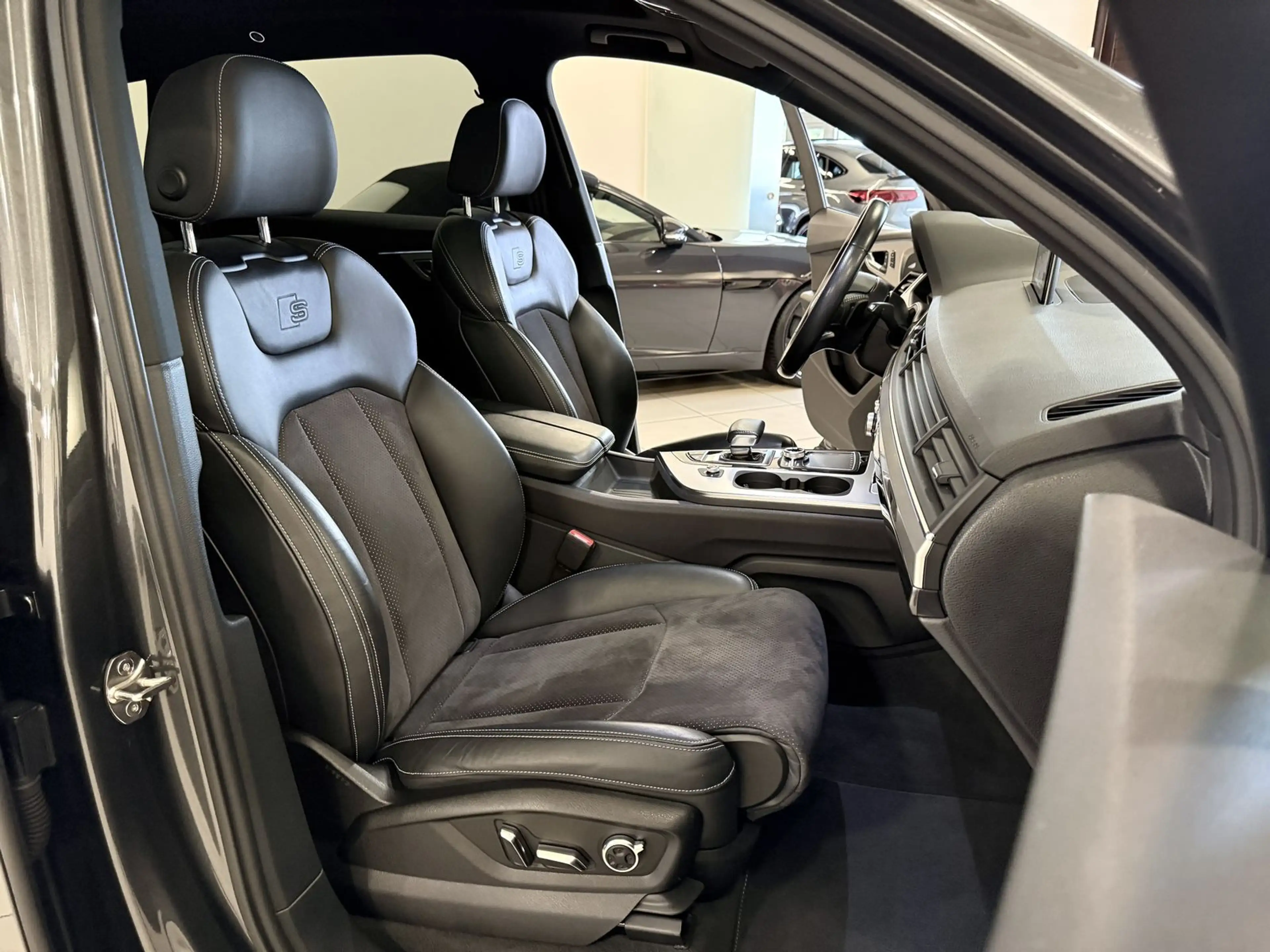 Audi Q7 quattro S line Plus *Allradlenk.-Pano-Virtual — photo 9