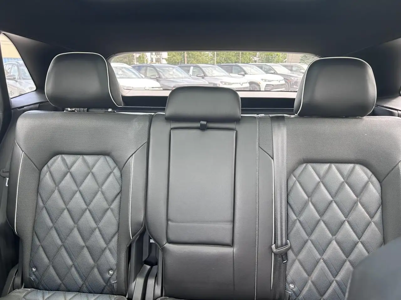 Volkswagen Atlas photo Volkswagen Atlas