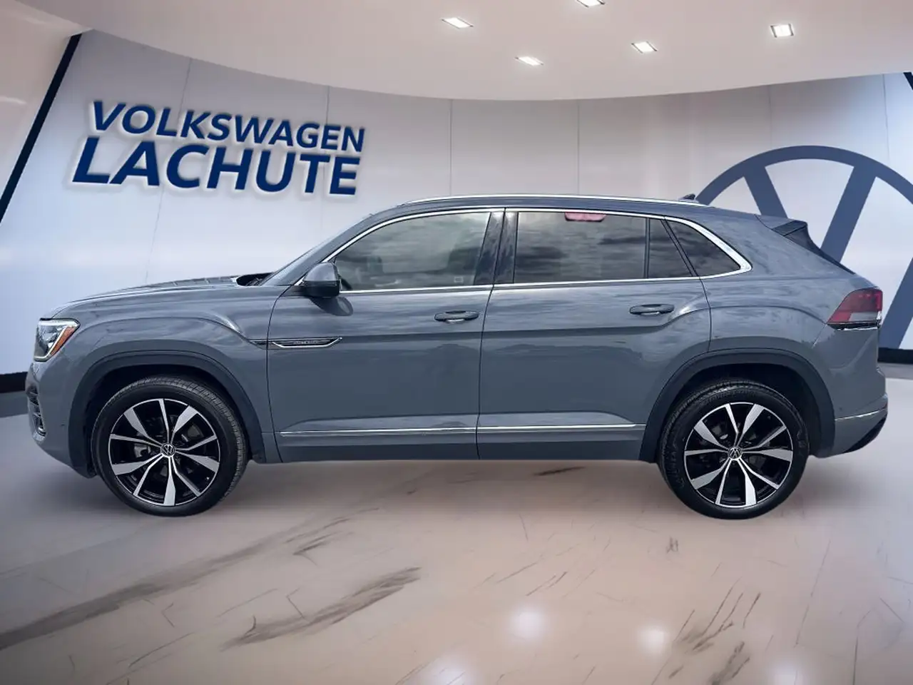 Volkswagen Atlas photo Volkswagen Atlas