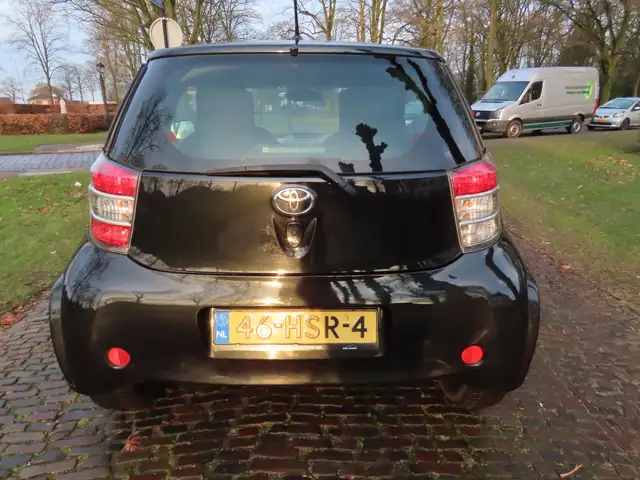 Toyota IQ view 5