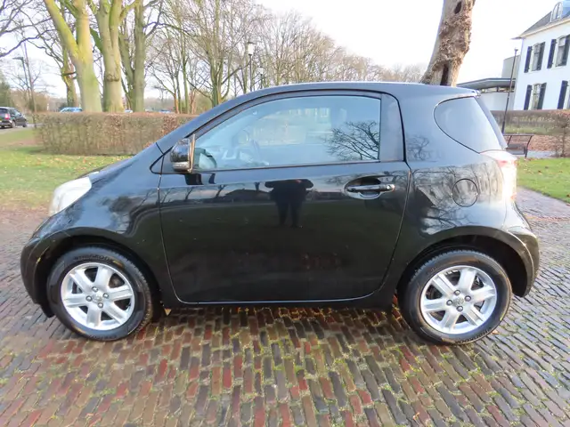 Toyota IQ view 3
