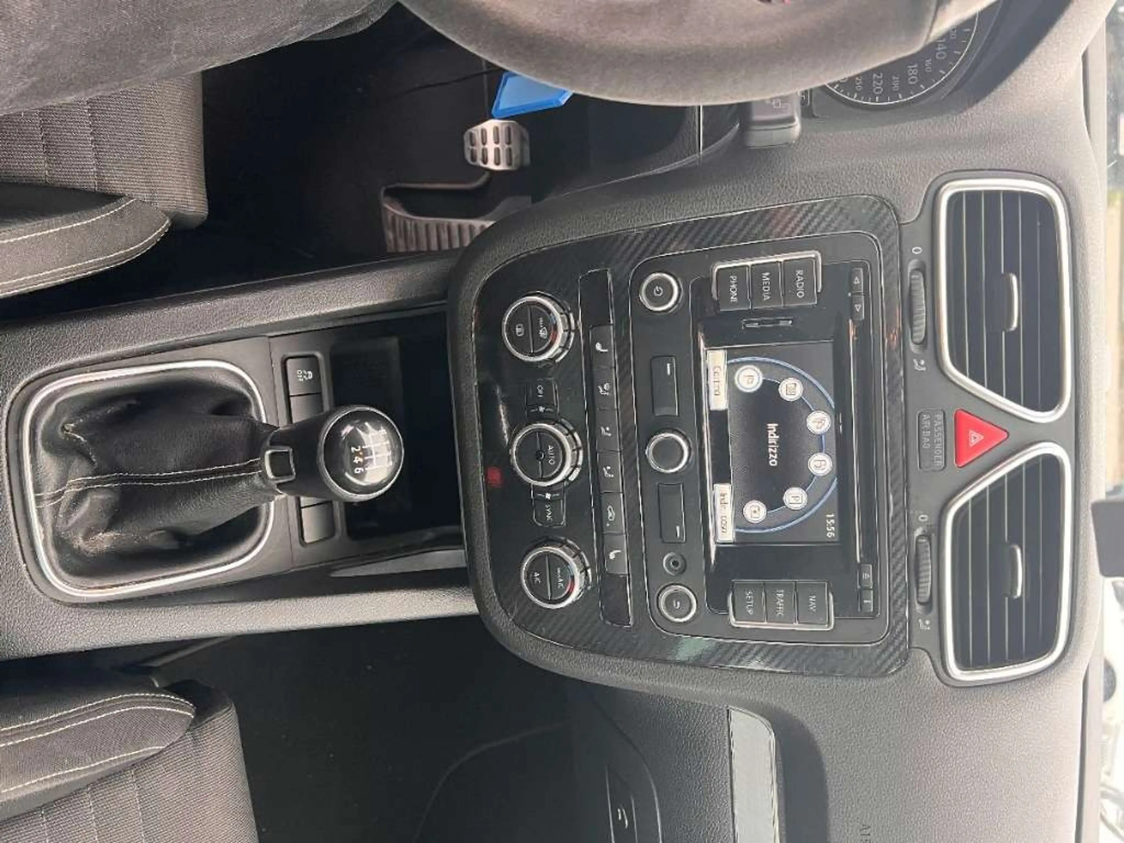 Volkswagen Scirocco 1,4 Sky TSI BMT — photo 14