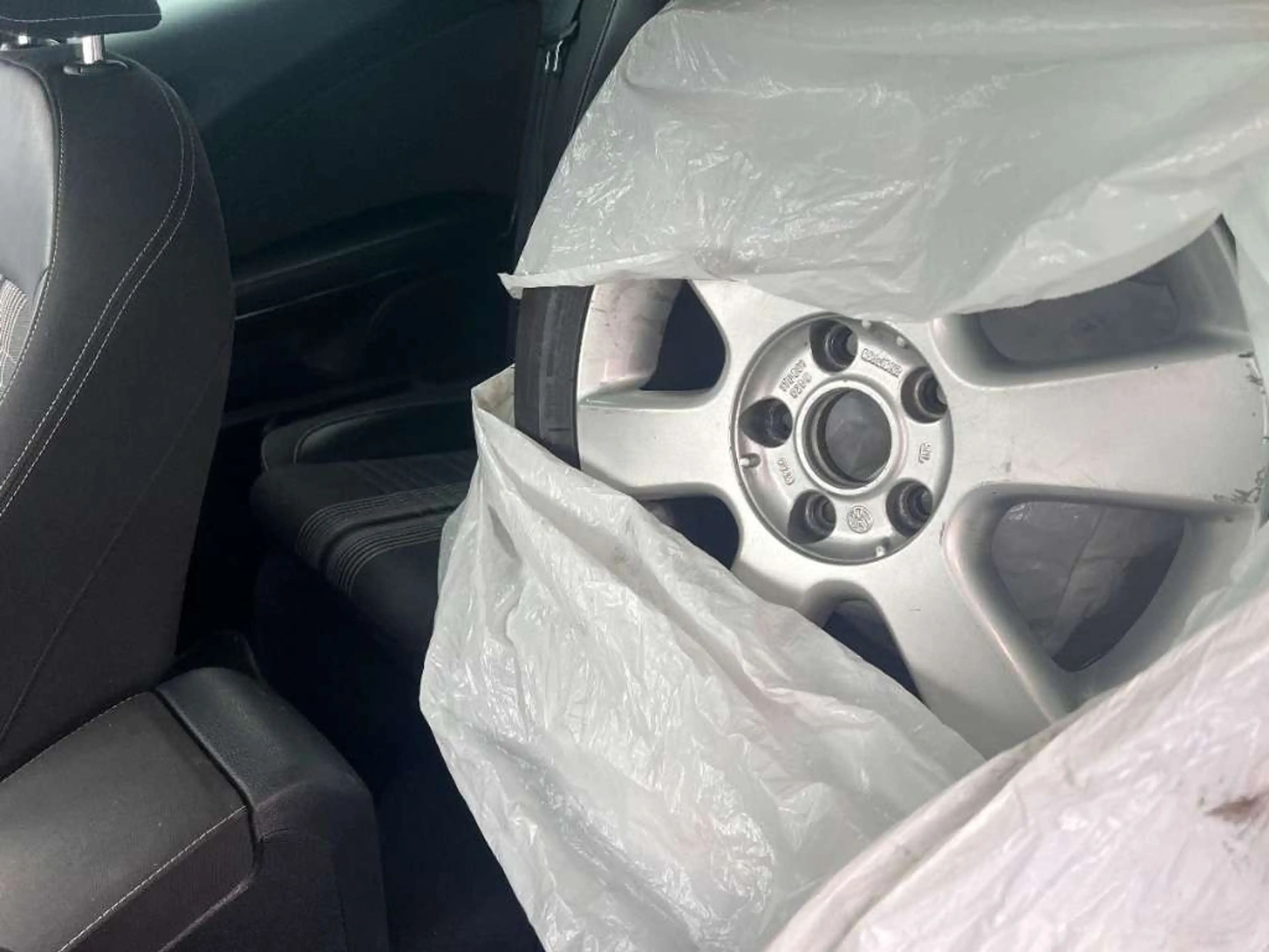 Volkswagen Scirocco 1,4 Sky TSI BMT — photo 12