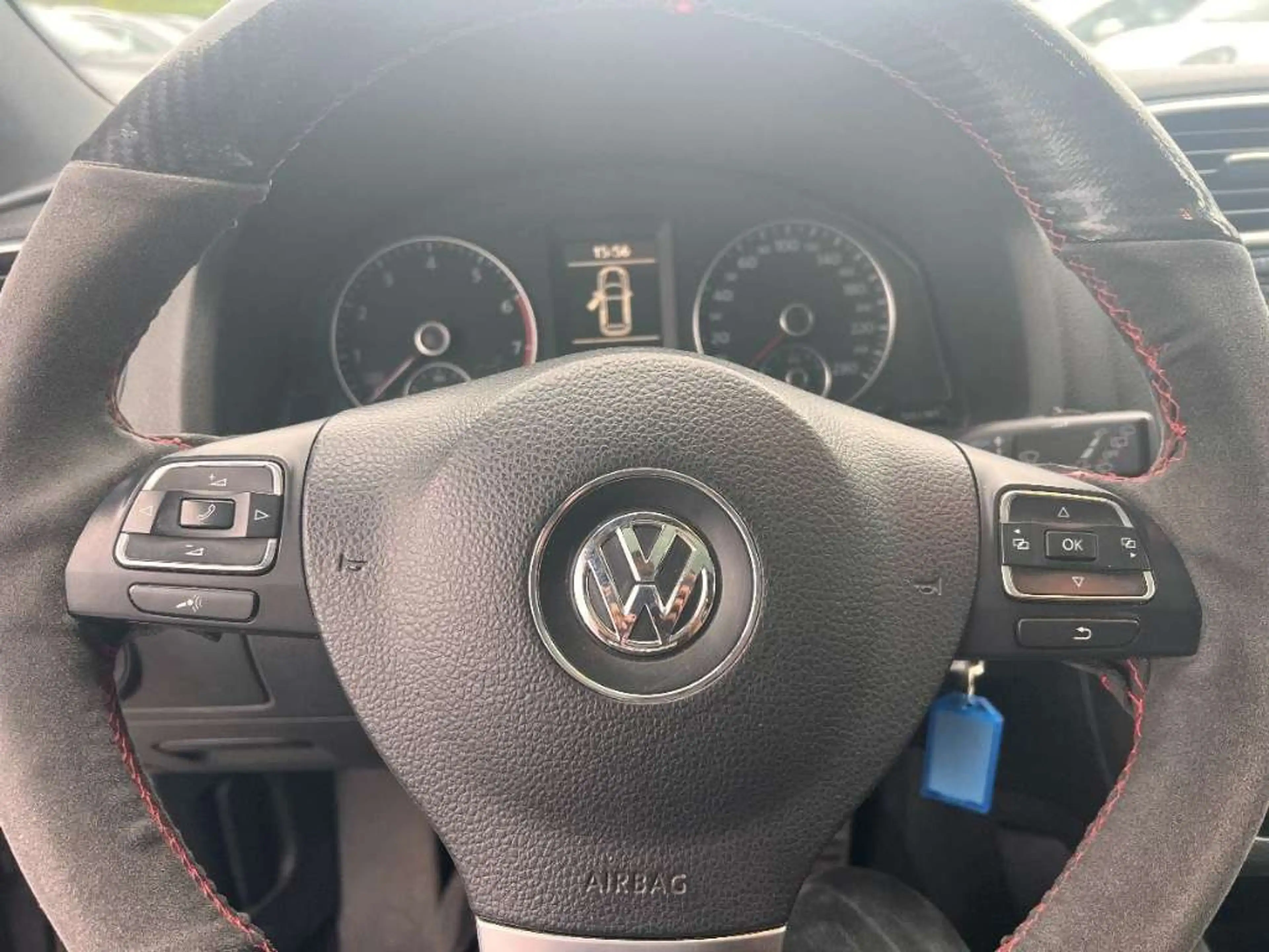 Volkswagen Scirocco 1,4 Sky TSI BMT — photo 15
