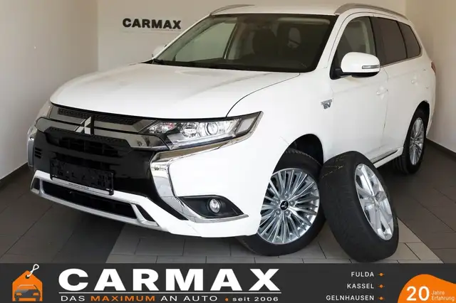 Mitsubishi Outlander PHEV 4WD SH,PDC,Kamera,AHK,SR+WR
