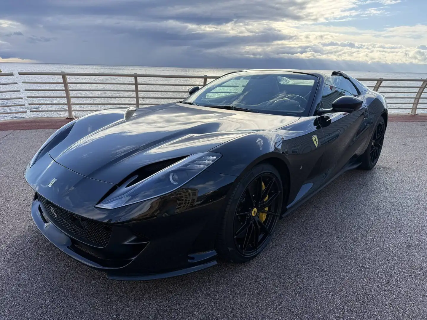 Ferrari 812 V12 6.5 800ch - 2