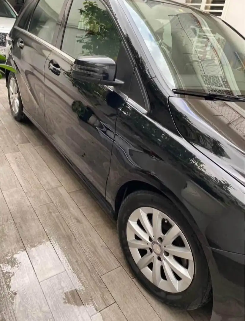 Mercedes-Benz B 180 d Executive Next - 2