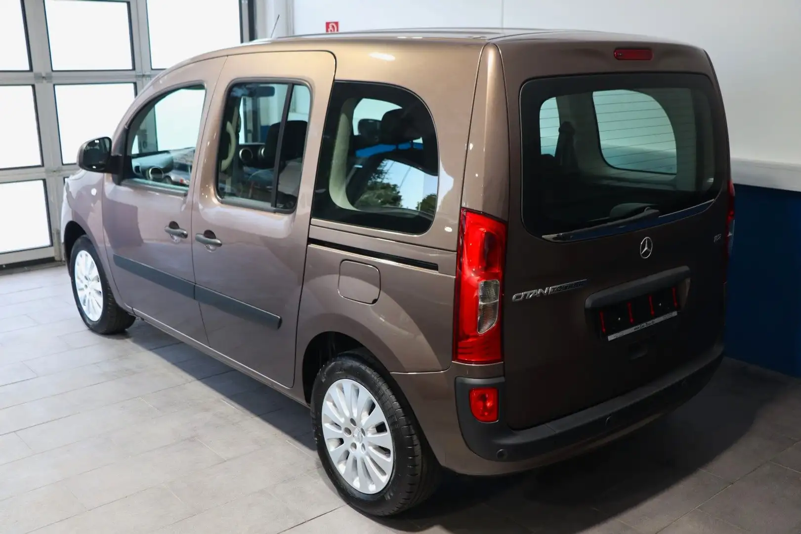 Mercedes-Benz Citan Kombi 112 lang 6G-DCT+CHROM-PAKET+5-SP €6b Maro - 2