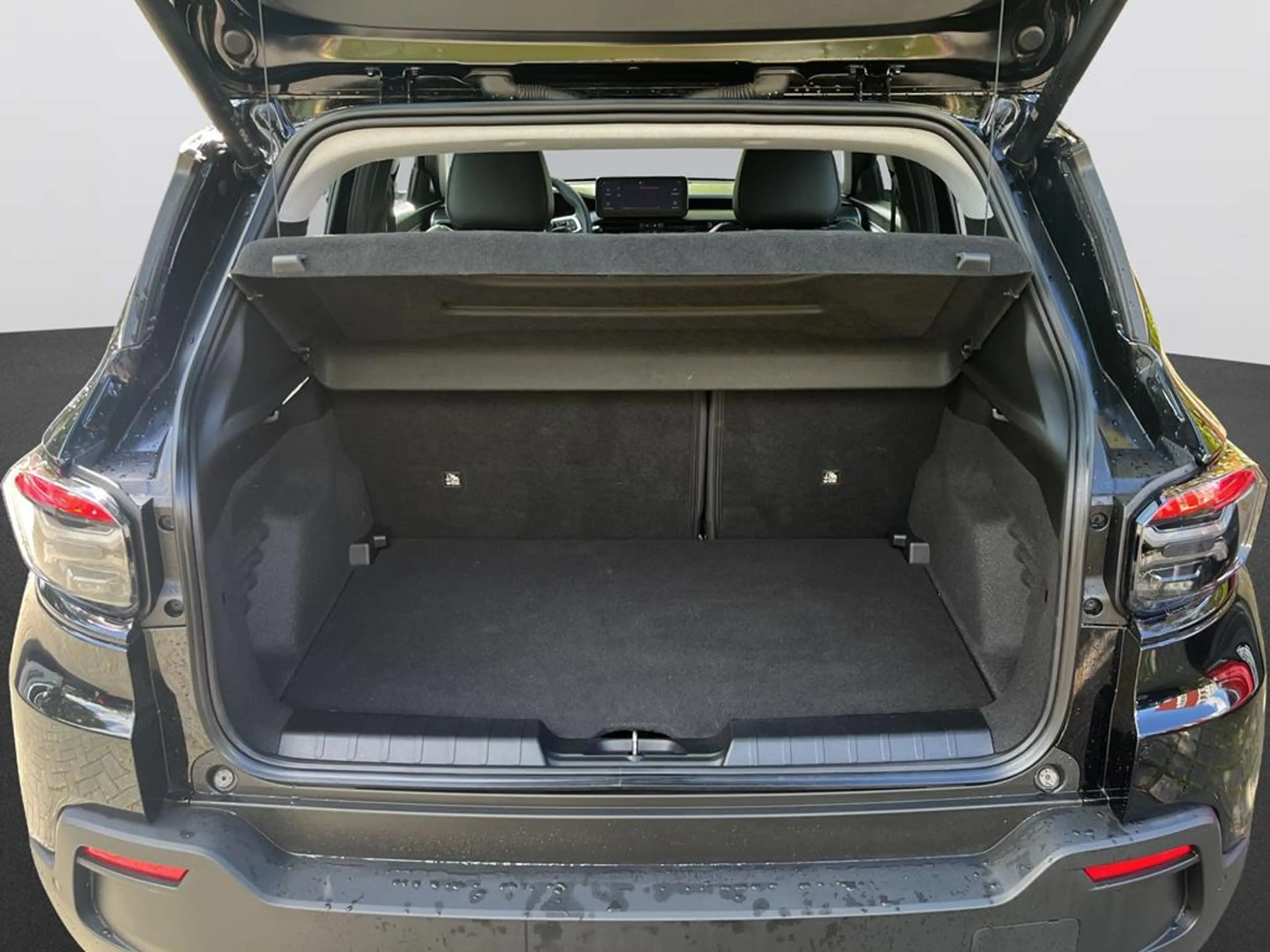Jeep Avenger Altitude — photo 7