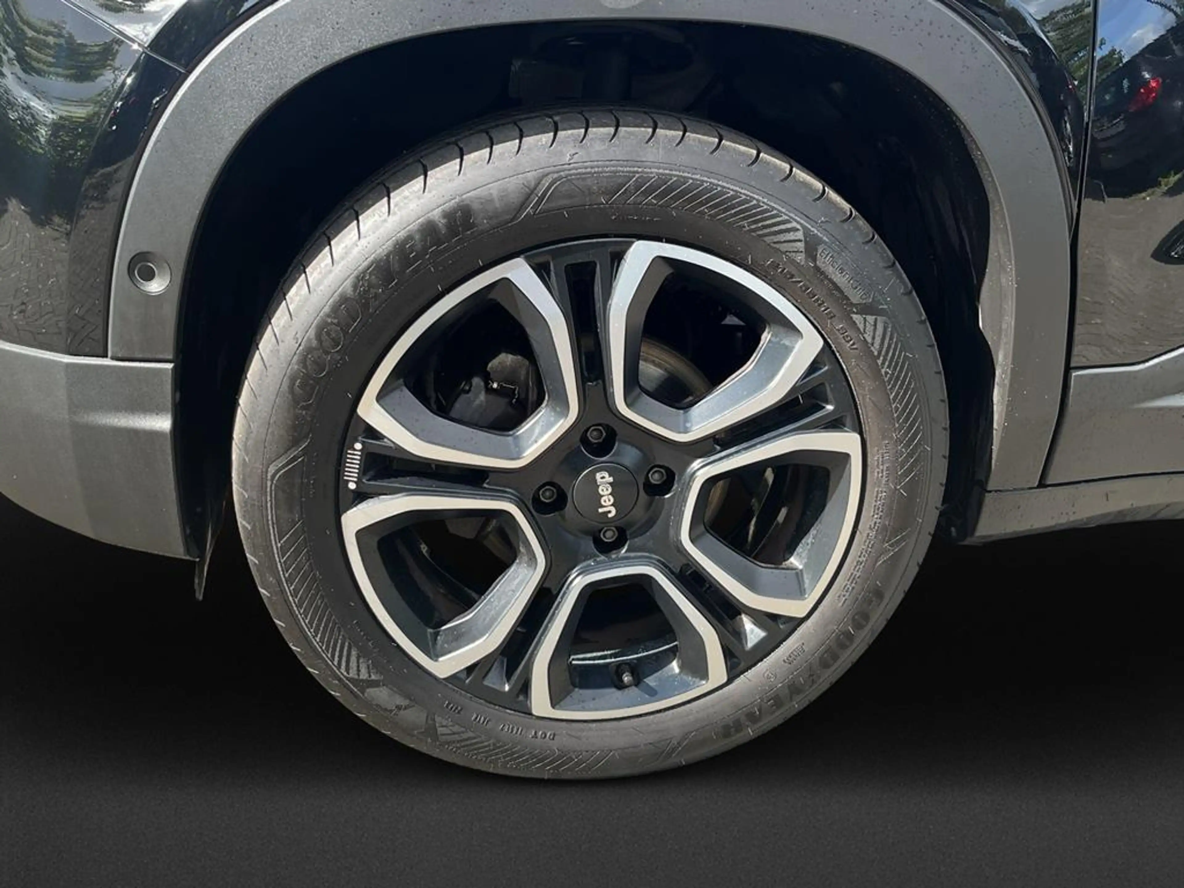 Jeep Avenger Altitude — photo 8