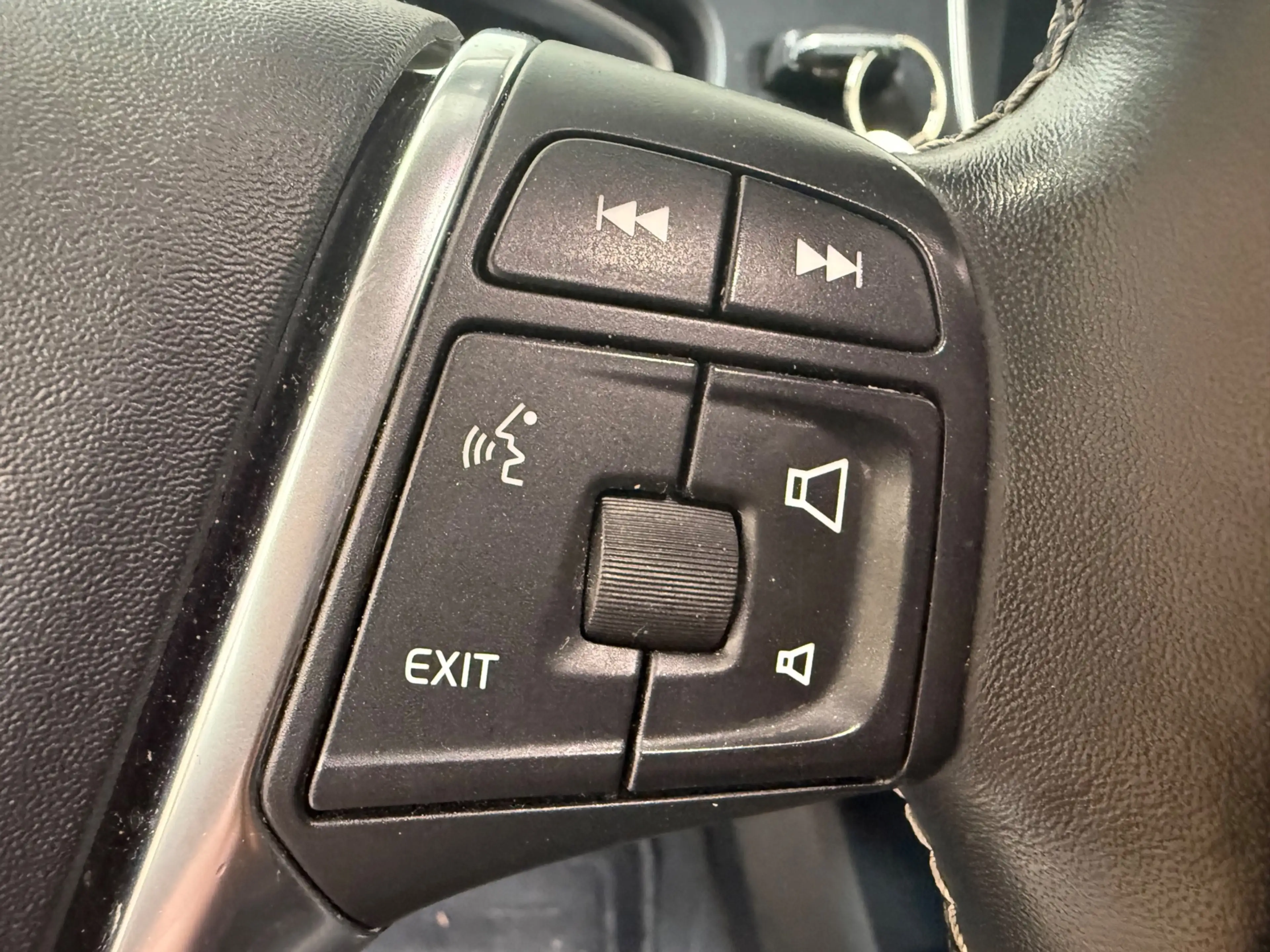 Volvo V40 1.5 T2 Inscription — photo 13
