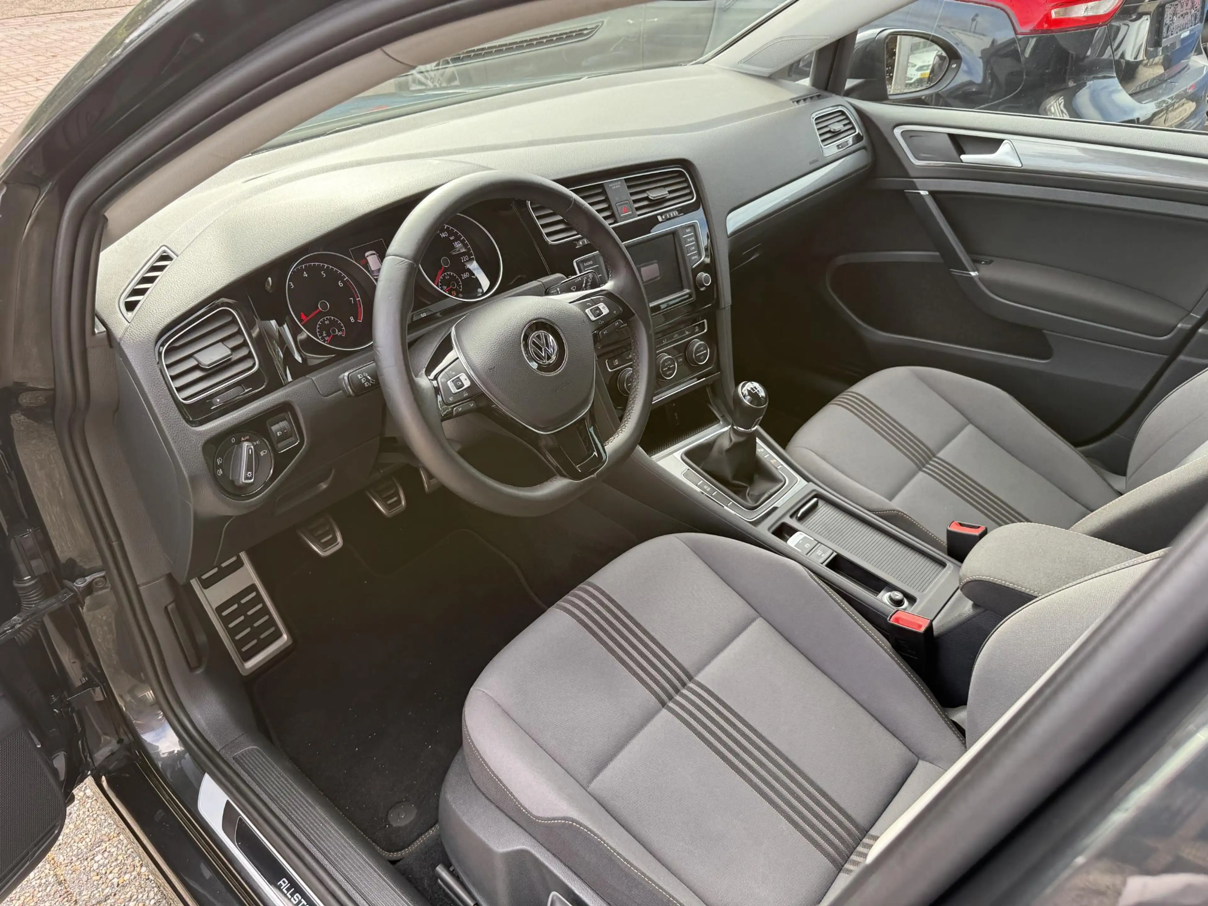 Volkswagen Golf 1.2 TSI Allstar * Navi * Cruise * Garantie — photo 8