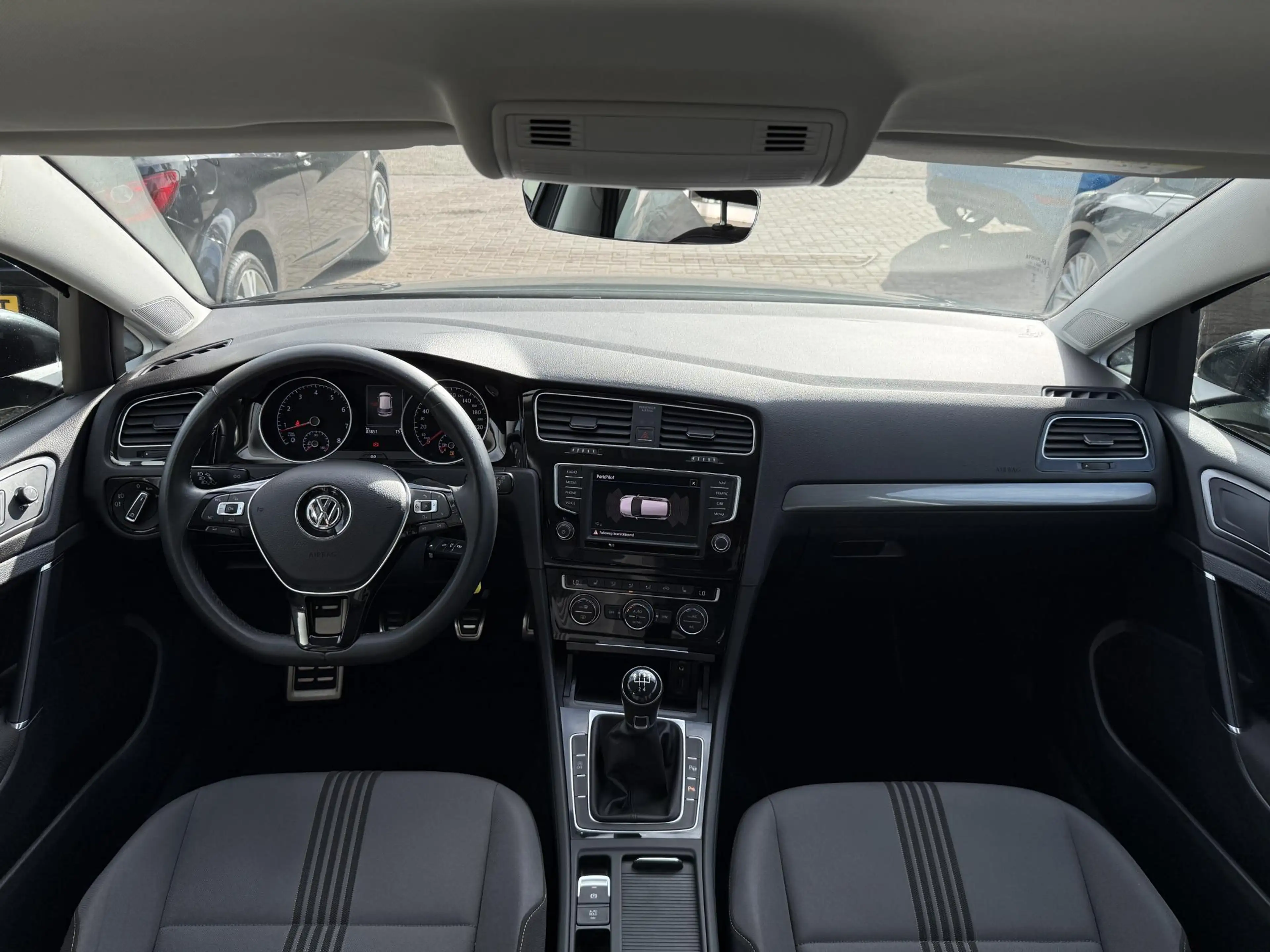 Volkswagen Golf 1.2 TSI Allstar * Navi * Cruise * Garantie — photo 12