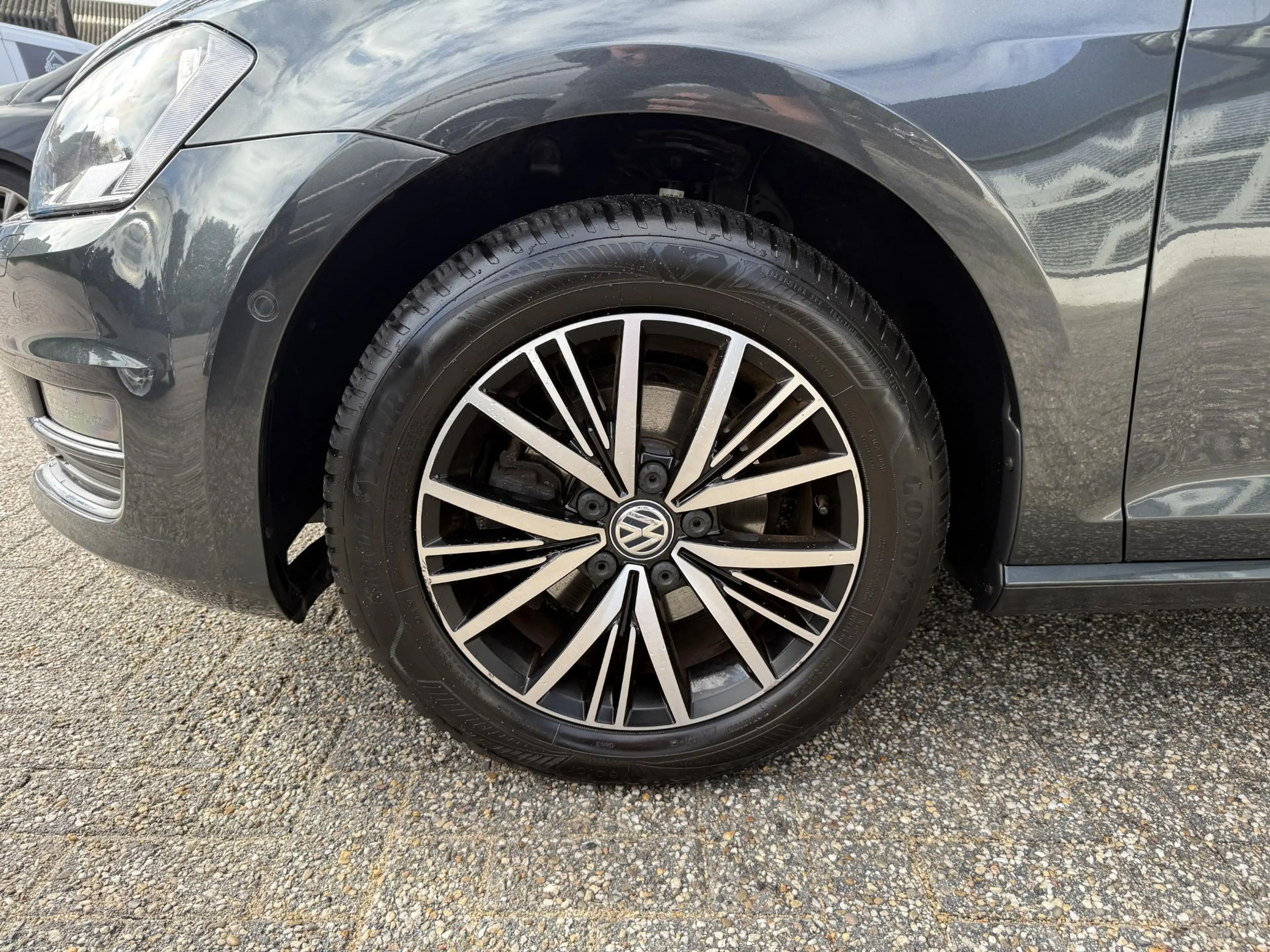 Volkswagen Golf 1.2 TSI Allstar * Navi * Cruise * Garantie — photo 11