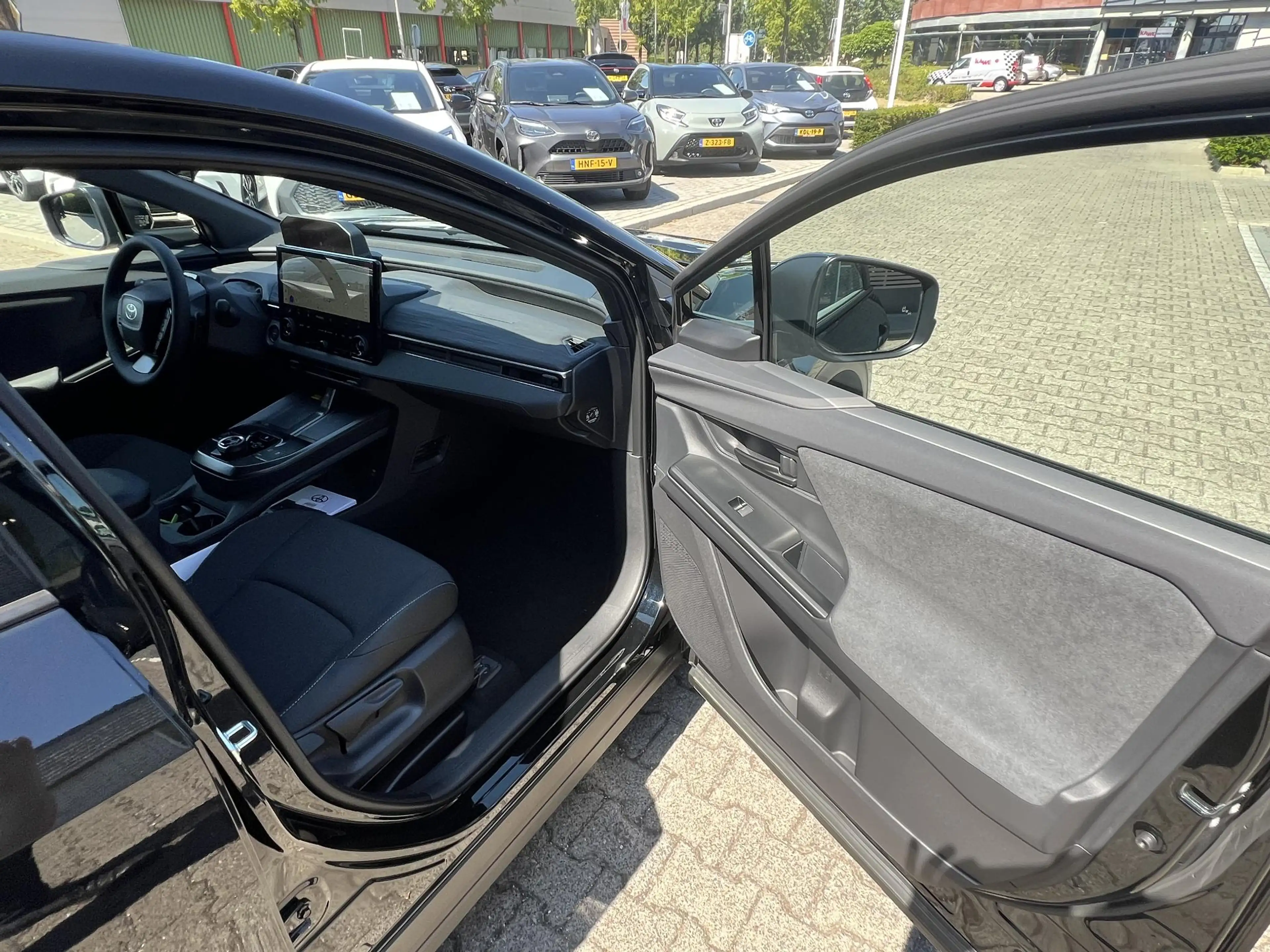 Toyota C-HR+ FIRST EDITION 77KWH NIEUW EN DIRECT LEVERBAAR!! 20 — photo 23