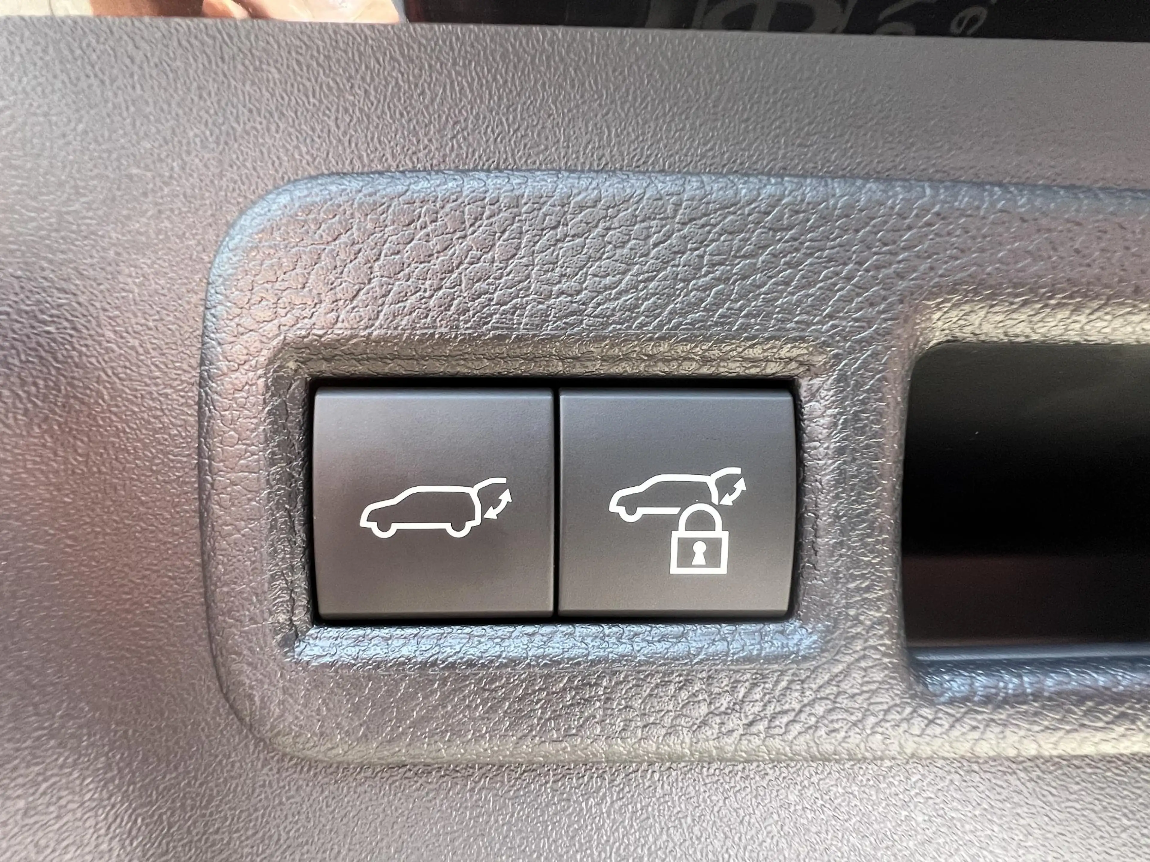 Toyota C-HR+ FIRST EDITION 77KWH NIEUW EN DIRECT LEVERBAAR!! 20 — photo 21
