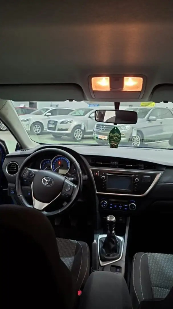 Toyota Auris Touring Sports 120D Feel! Azul - 2