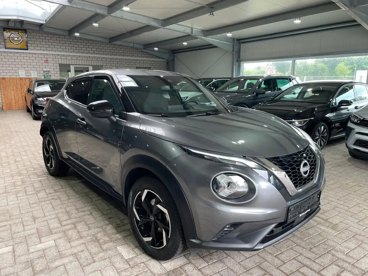 Nissan Juke 1.0 DIG-T N-Connecta LED LHZ SHZ RFK  WP Gris - 2