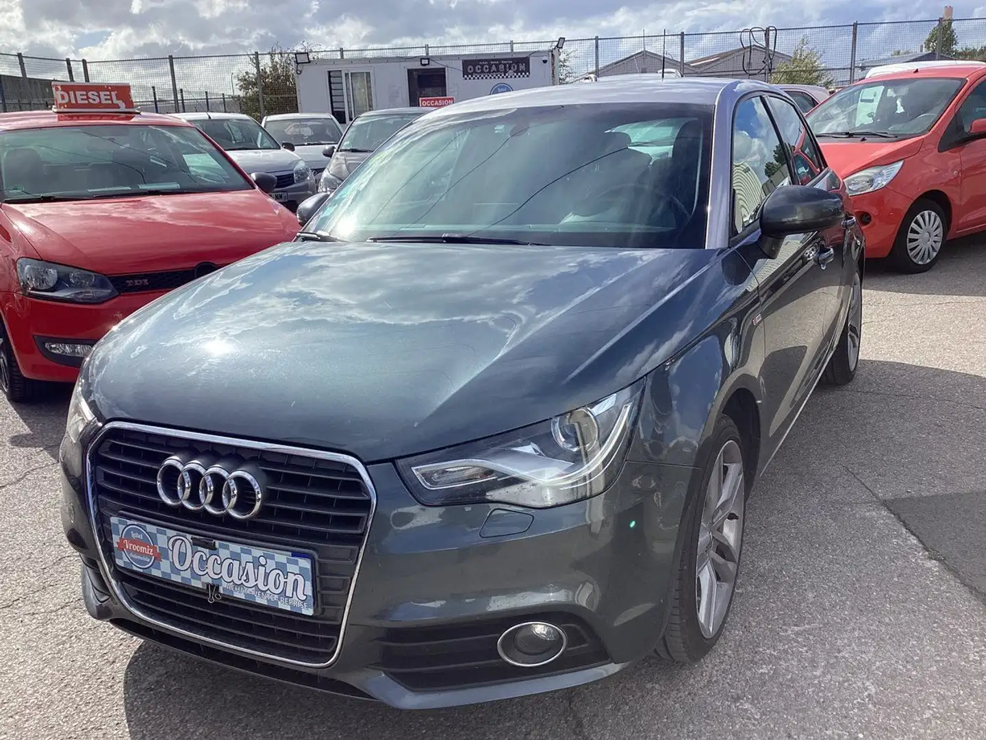 Audi A1 1.6 TDI SLINE BOITE AUTO Gris - 1