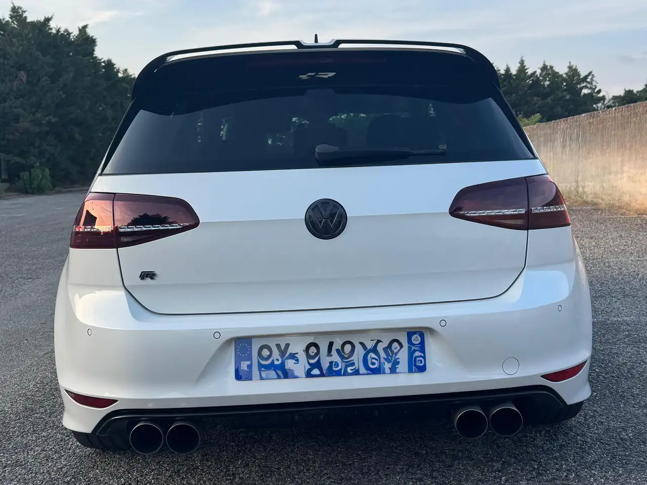 Volkswagen Golf R Cabriolet — photo 2