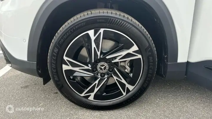 Mercedes-Benz GLB 250 250 EQ 272ch Launch Edition — photo 20