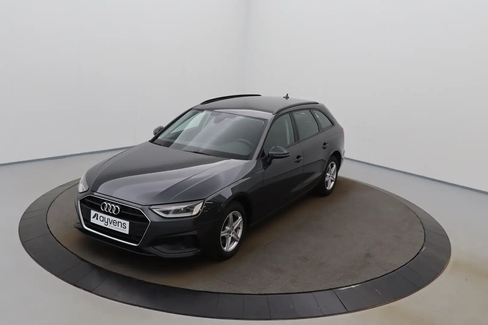 Audi A4 Avant 30 TDi Business Edition S-tronic LED GPS PDC Grijs - 1