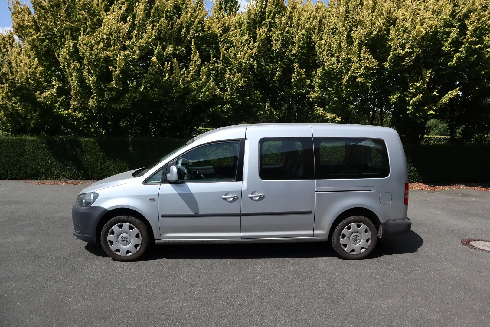 Volkswagen Caddy Maxi Trendline 1,6 TDI*rollstuhlgerecht*Garantie* Gris - 2